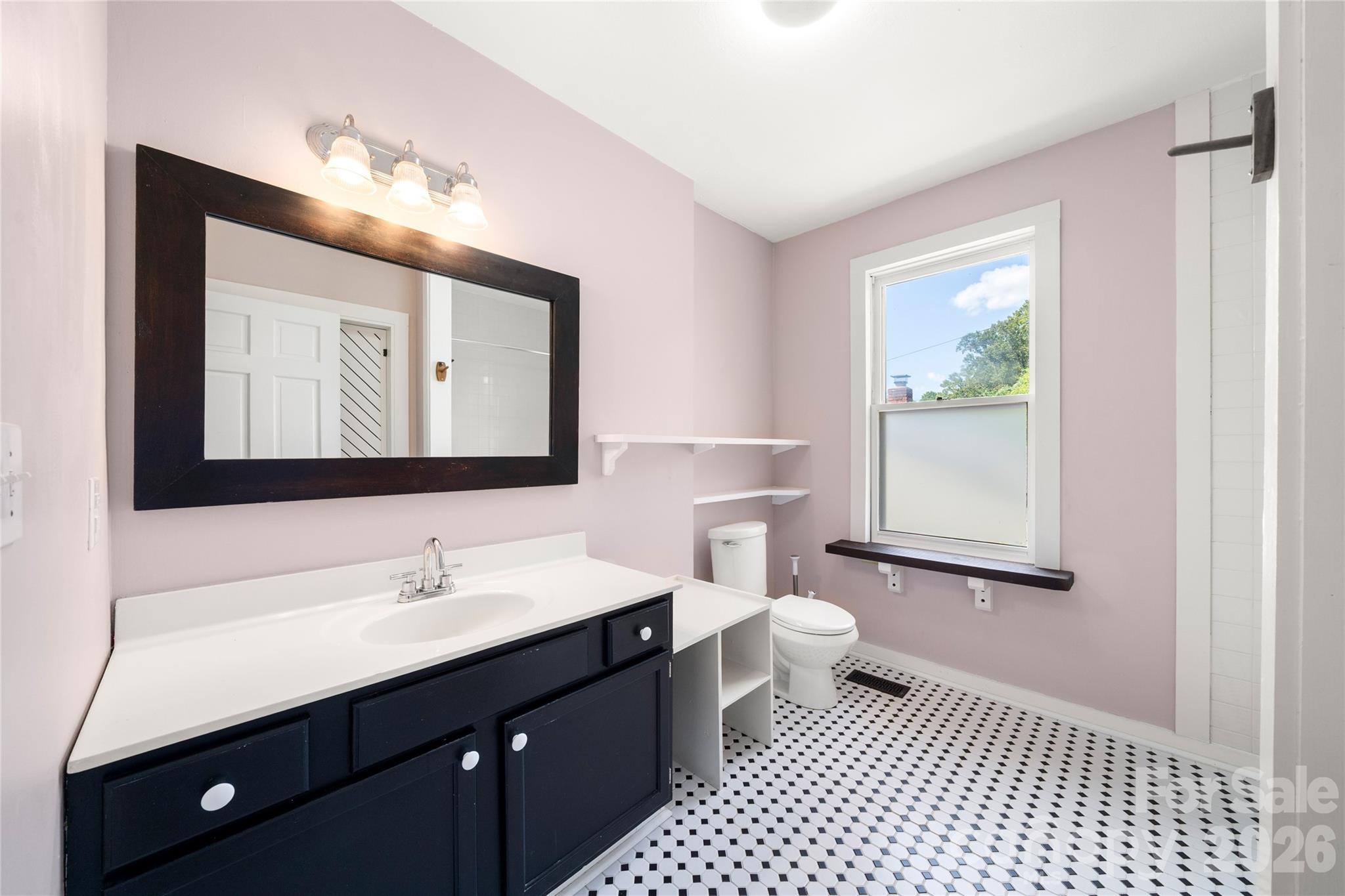 101 Olney Road — Asheville