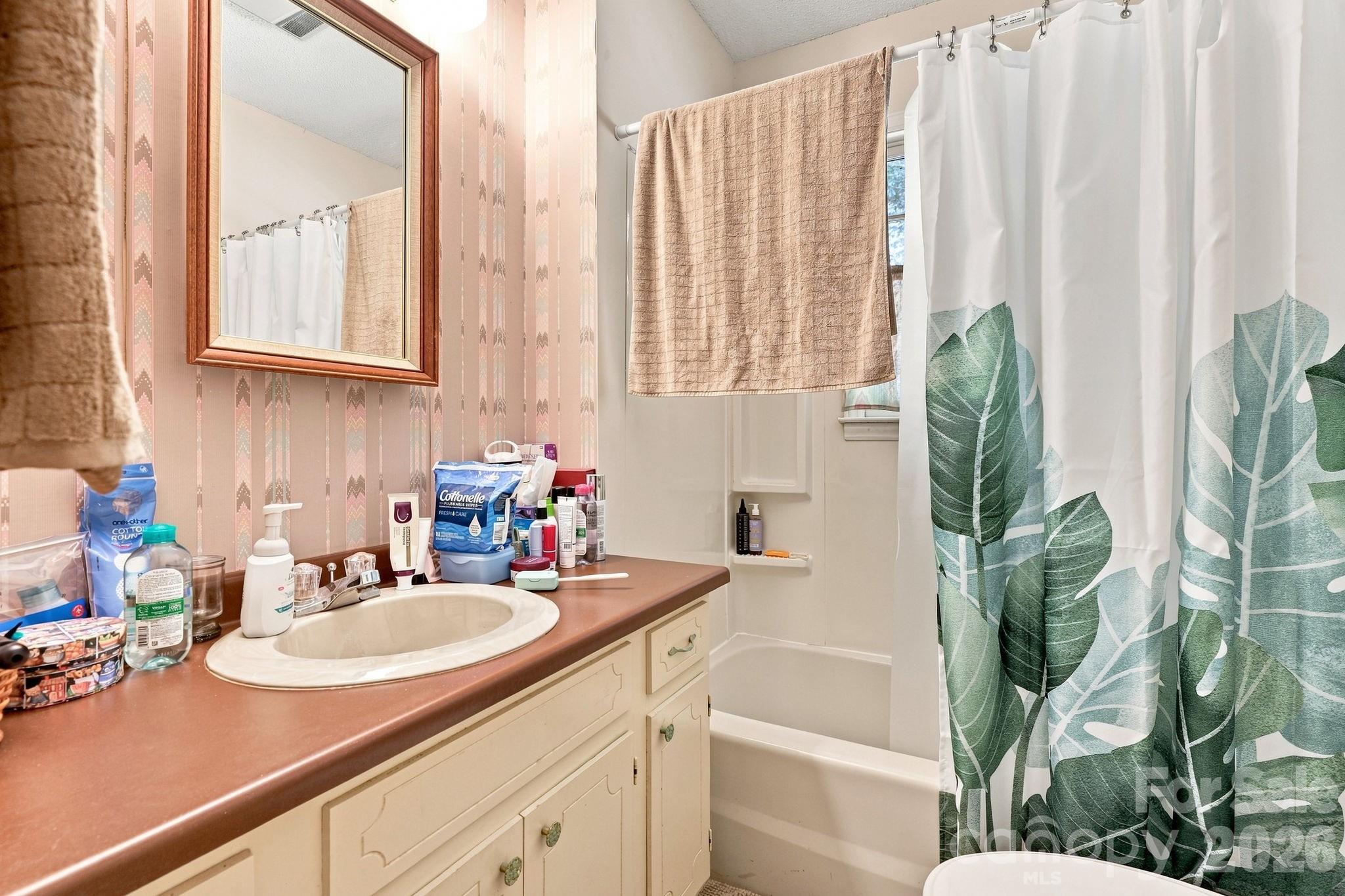 922 Goose Hollow Road — Newland