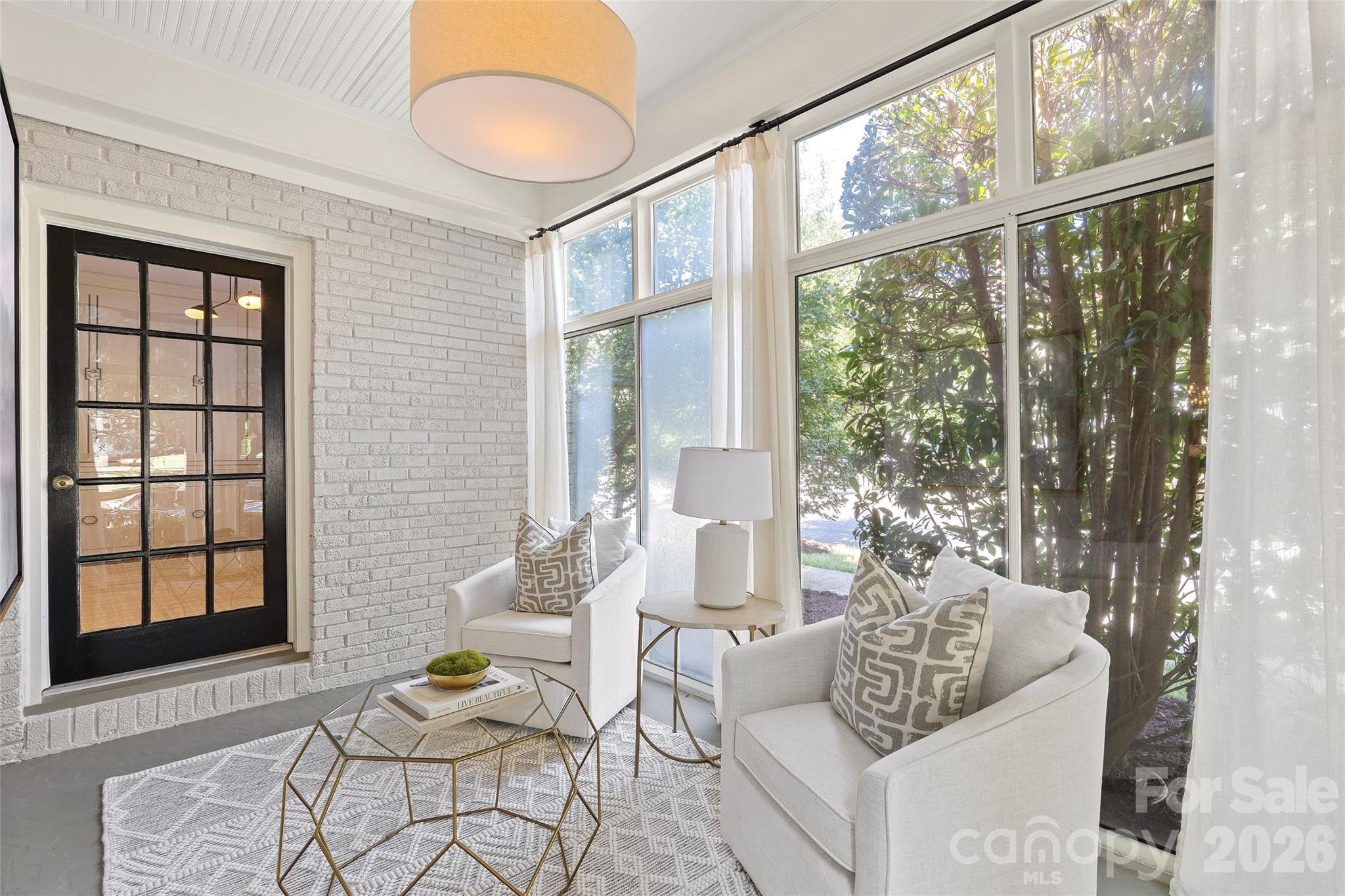2000 Beverly Drive — Charlotte