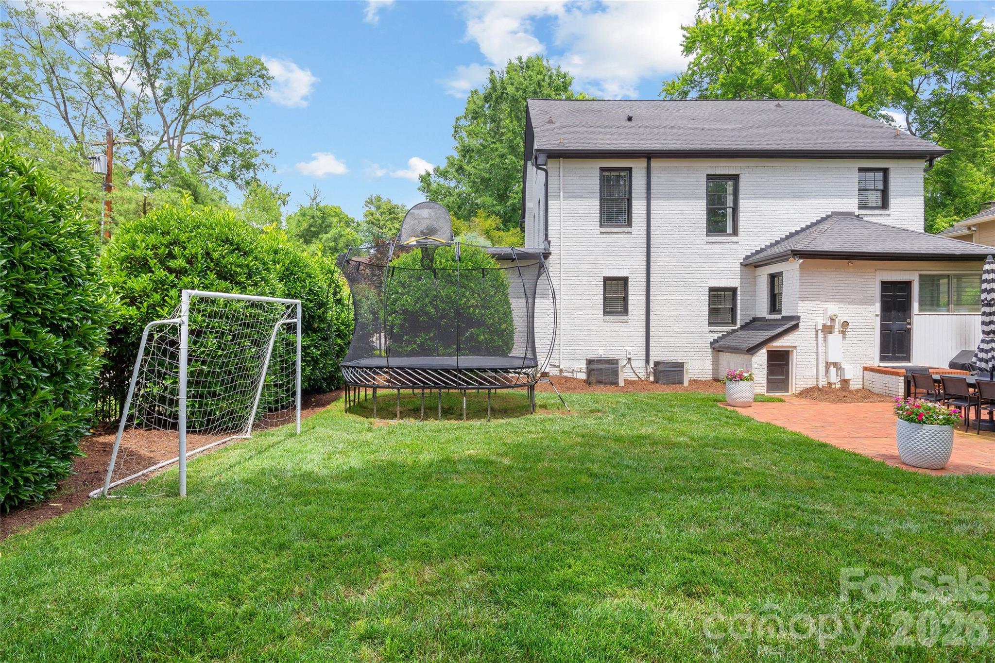 2000 Beverly Drive — Charlotte