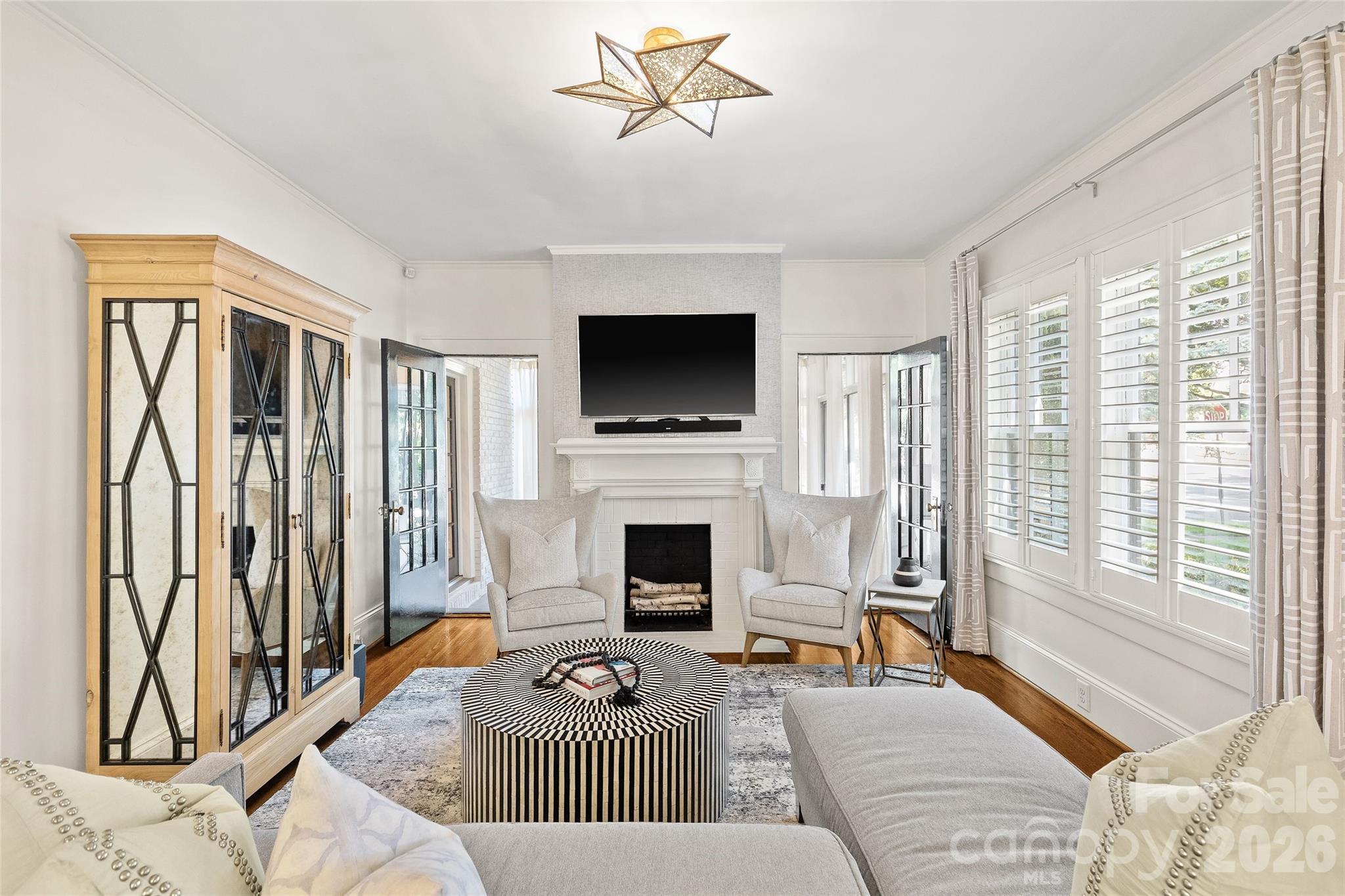 2000 Beverly Drive — Charlotte