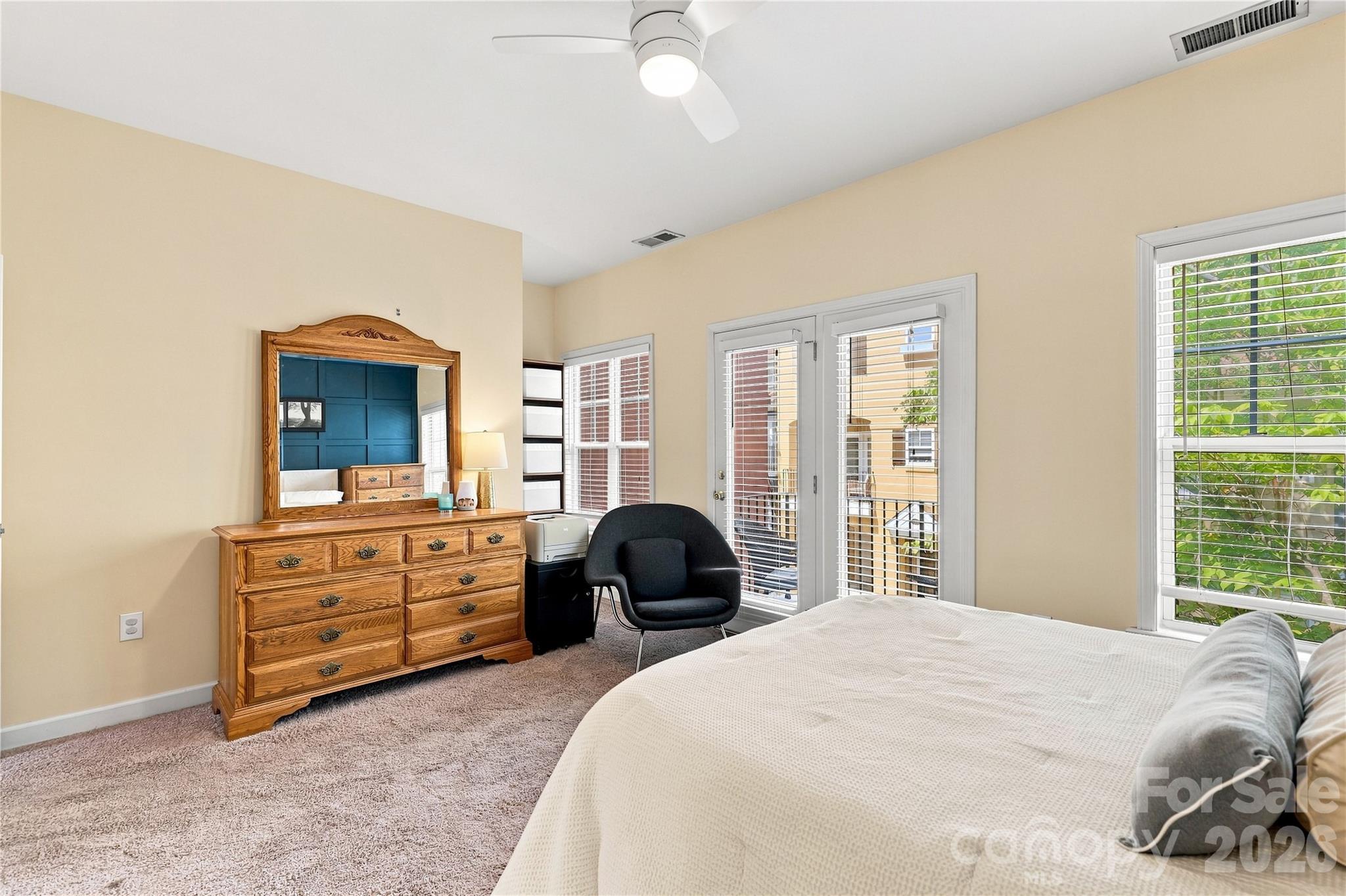 942 Hawthorne Bridge Court — Charlotte