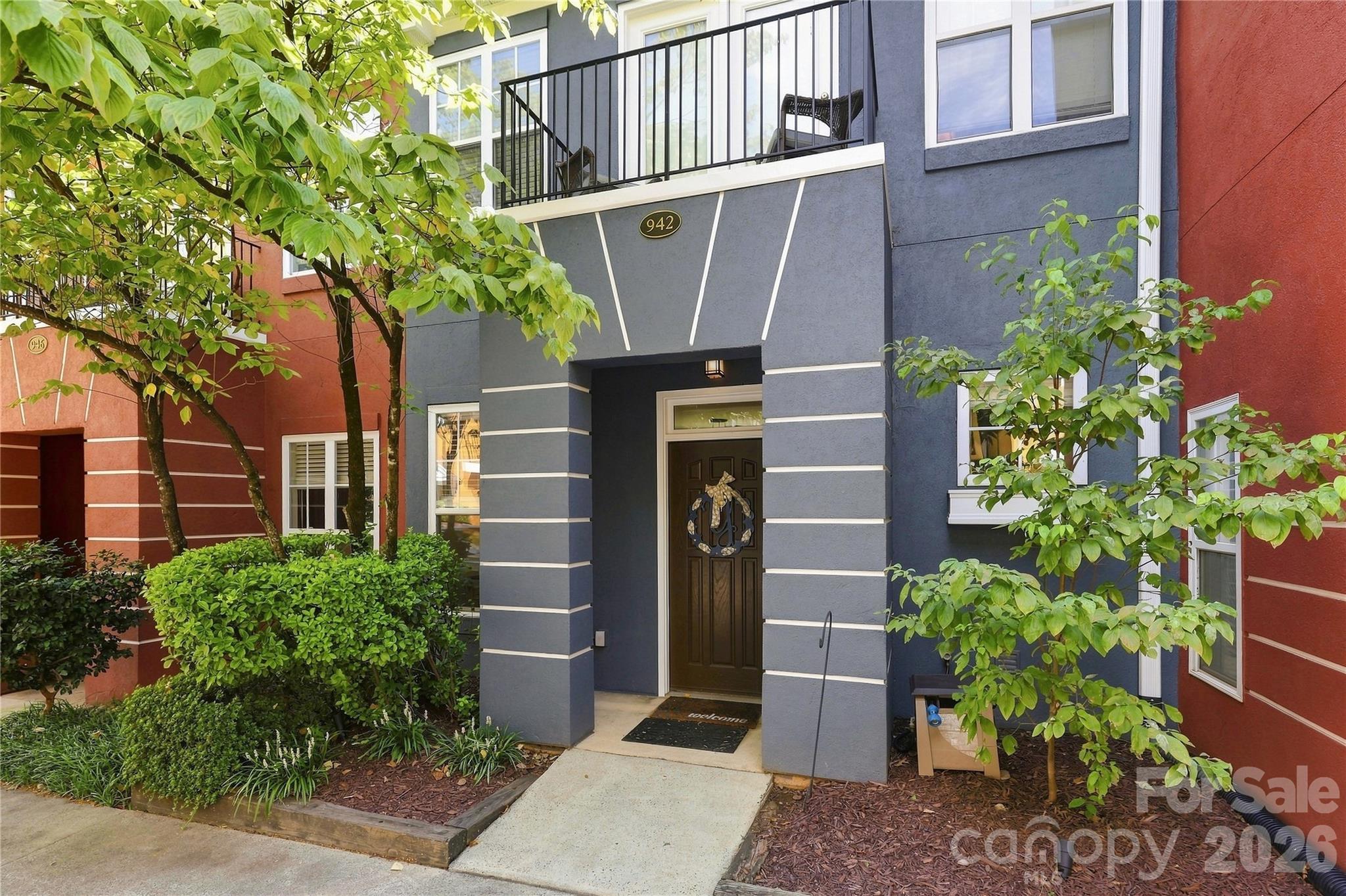 942 Hawthorne Bridge Court — Charlotte