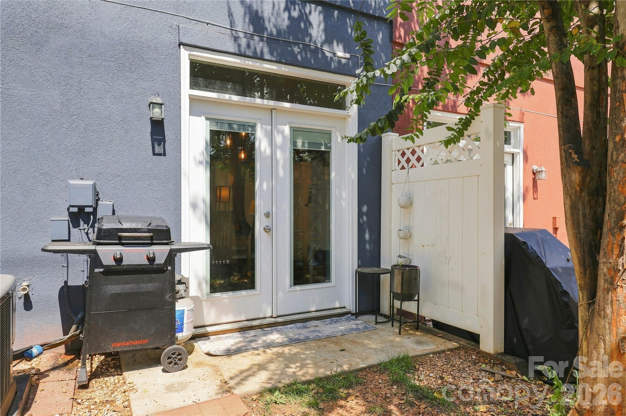 942 Hawthorne Bridge Court — Charlotte