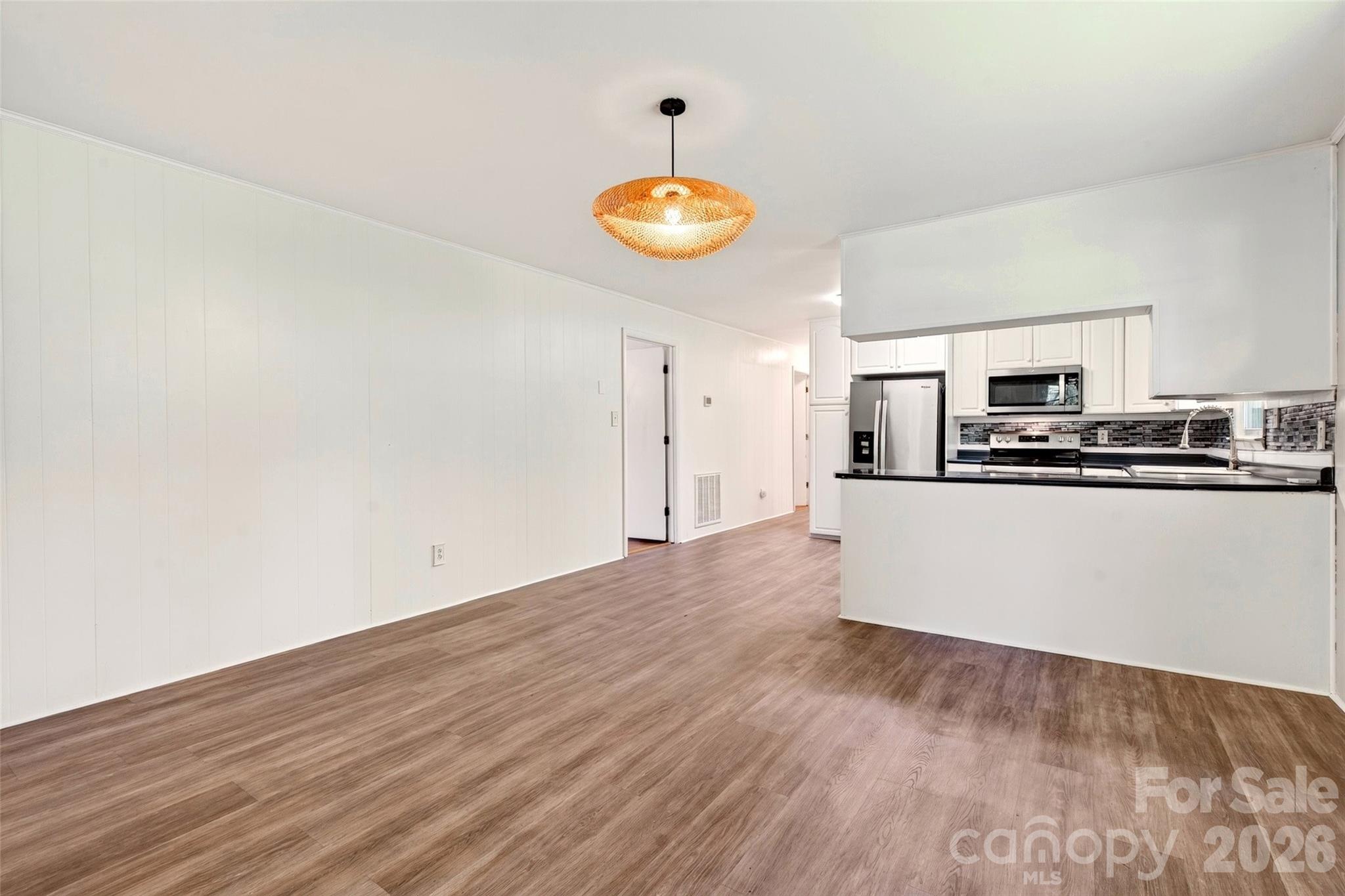 2406 Nix Creek Road — Marion