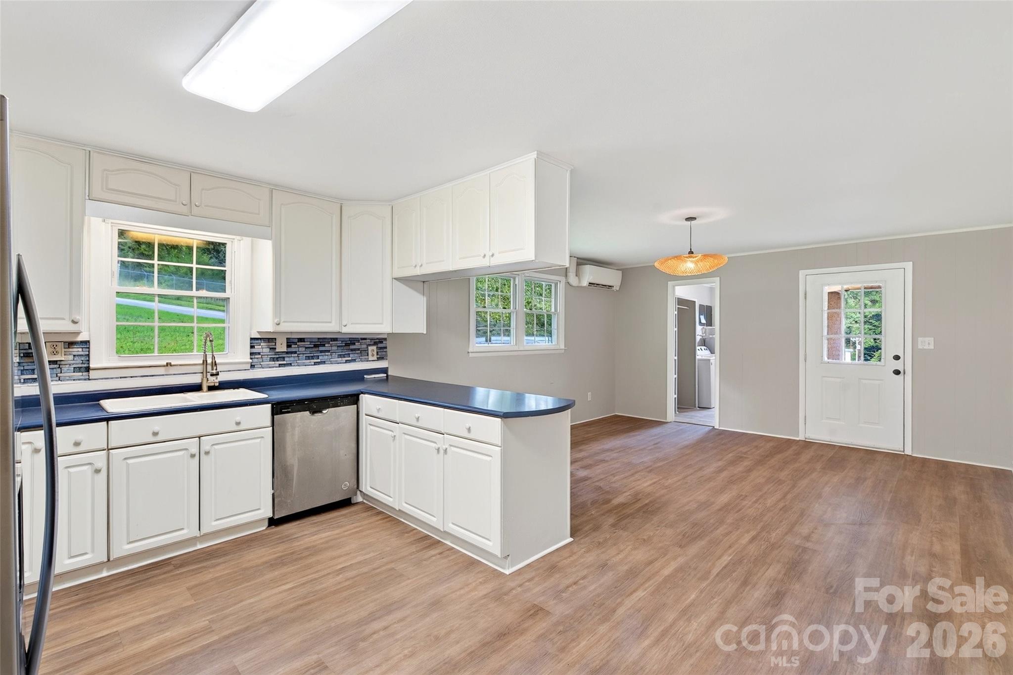 2406 Nix Creek Road — Marion