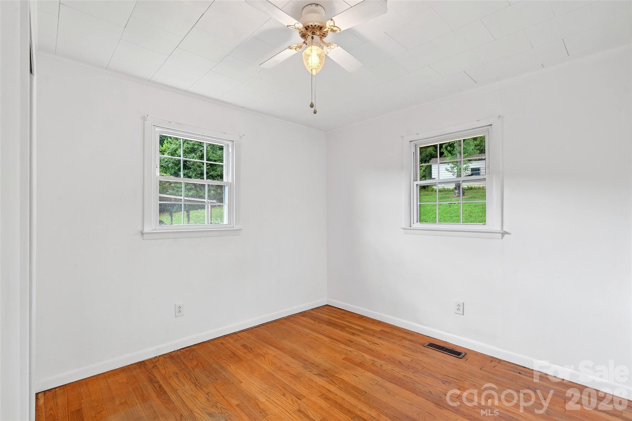 2406 Nix Creek Road — Marion