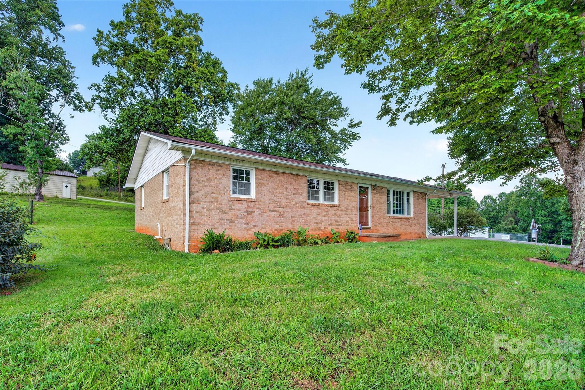 2406 Nix Creek Road — Marion