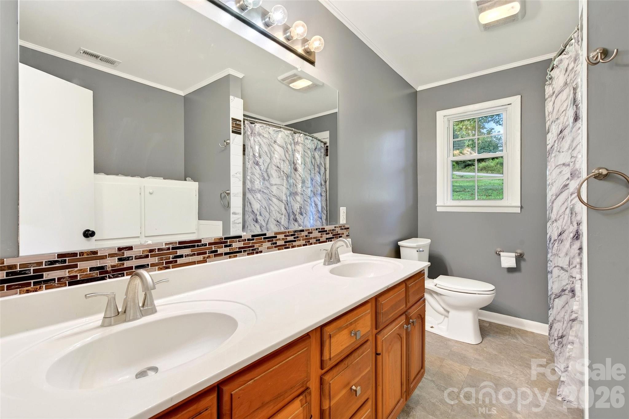 2406 Nix Creek Road — Marion