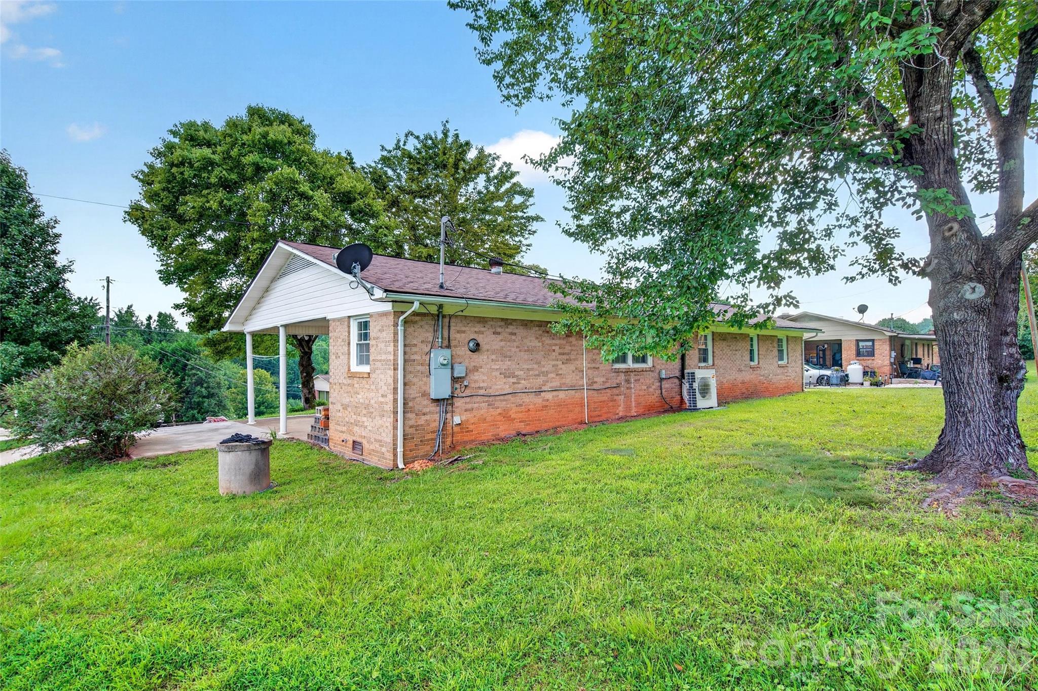 2406 Nix Creek Road — Marion