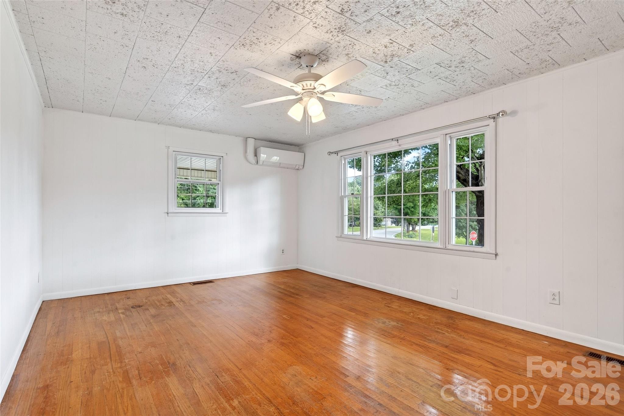 2406 Nix Creek Road — Marion