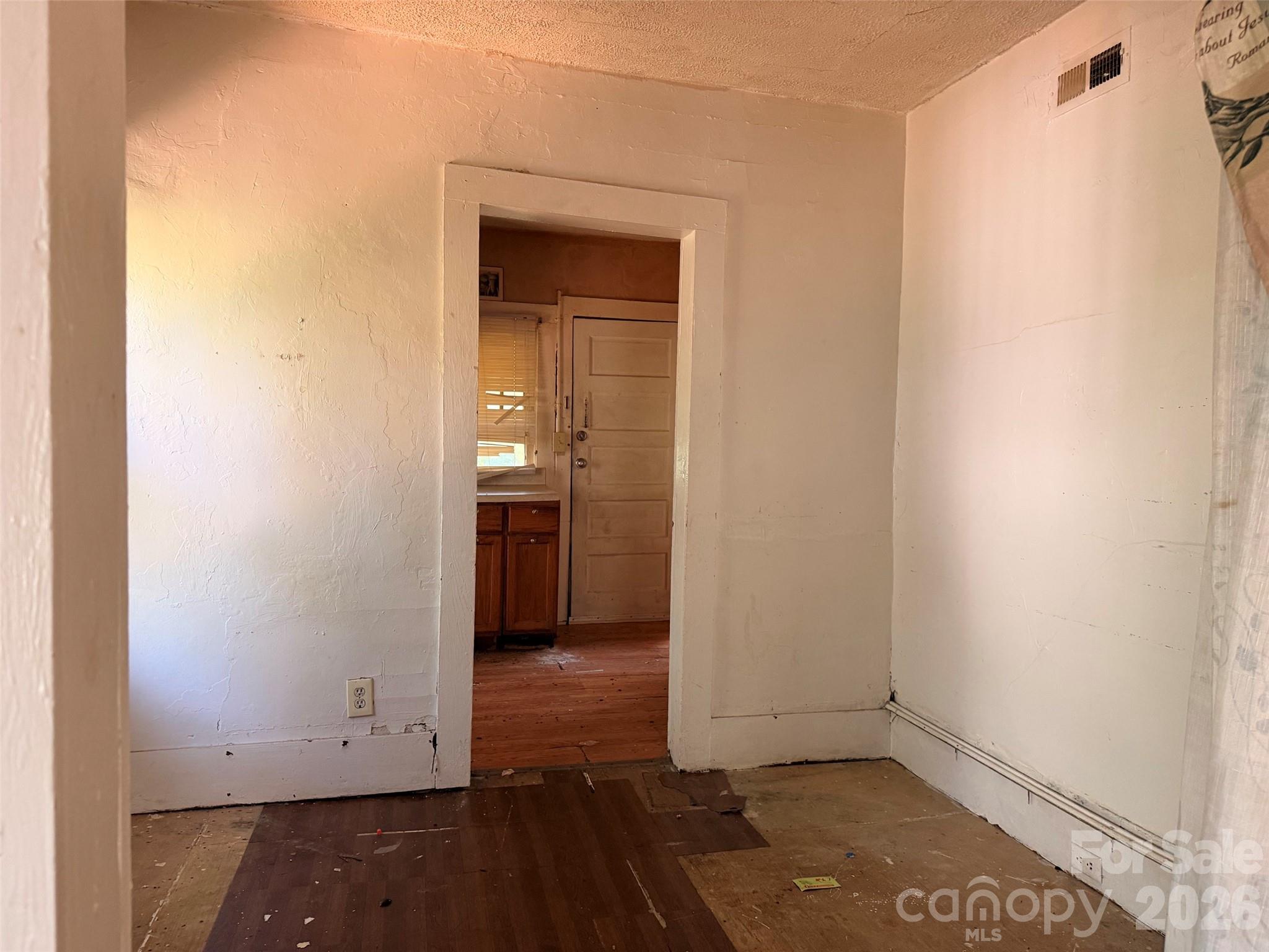 57 Mardell Circle — Asheville