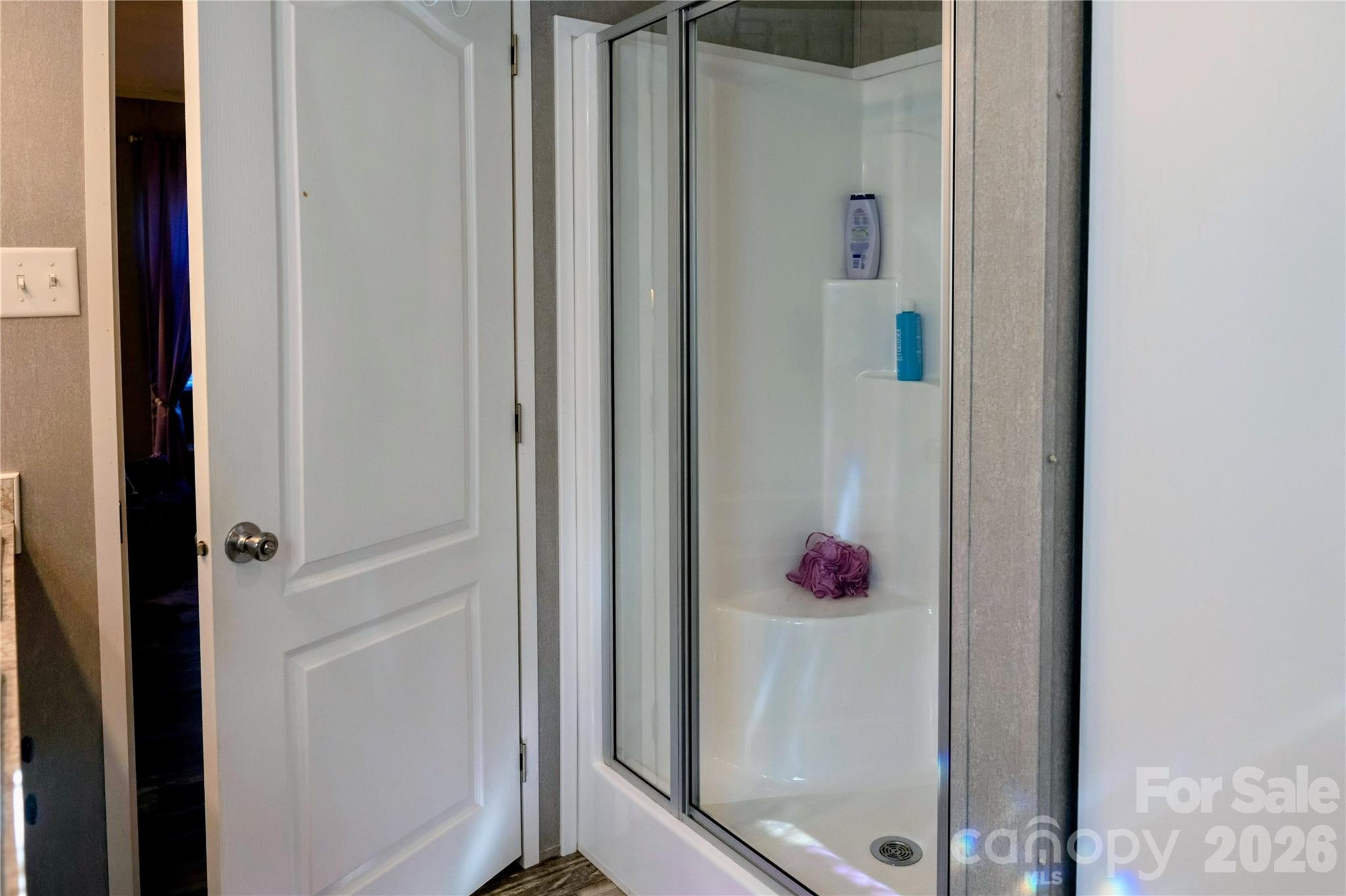 30 & 32 W Skyland Circle — Asheville