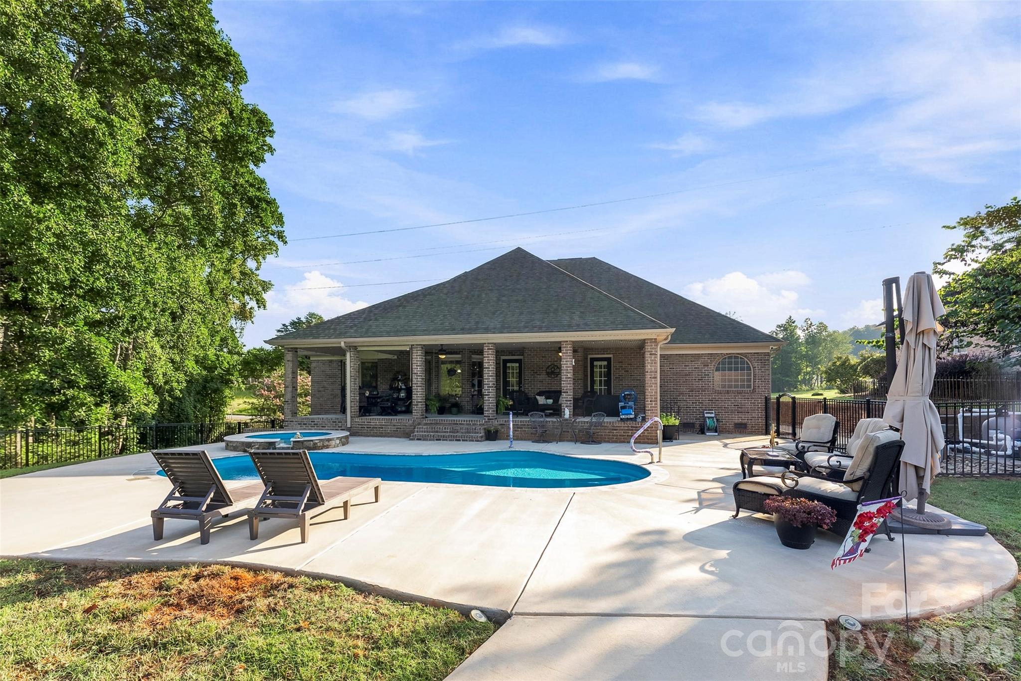 1277 White Pond Drive — Gastonia