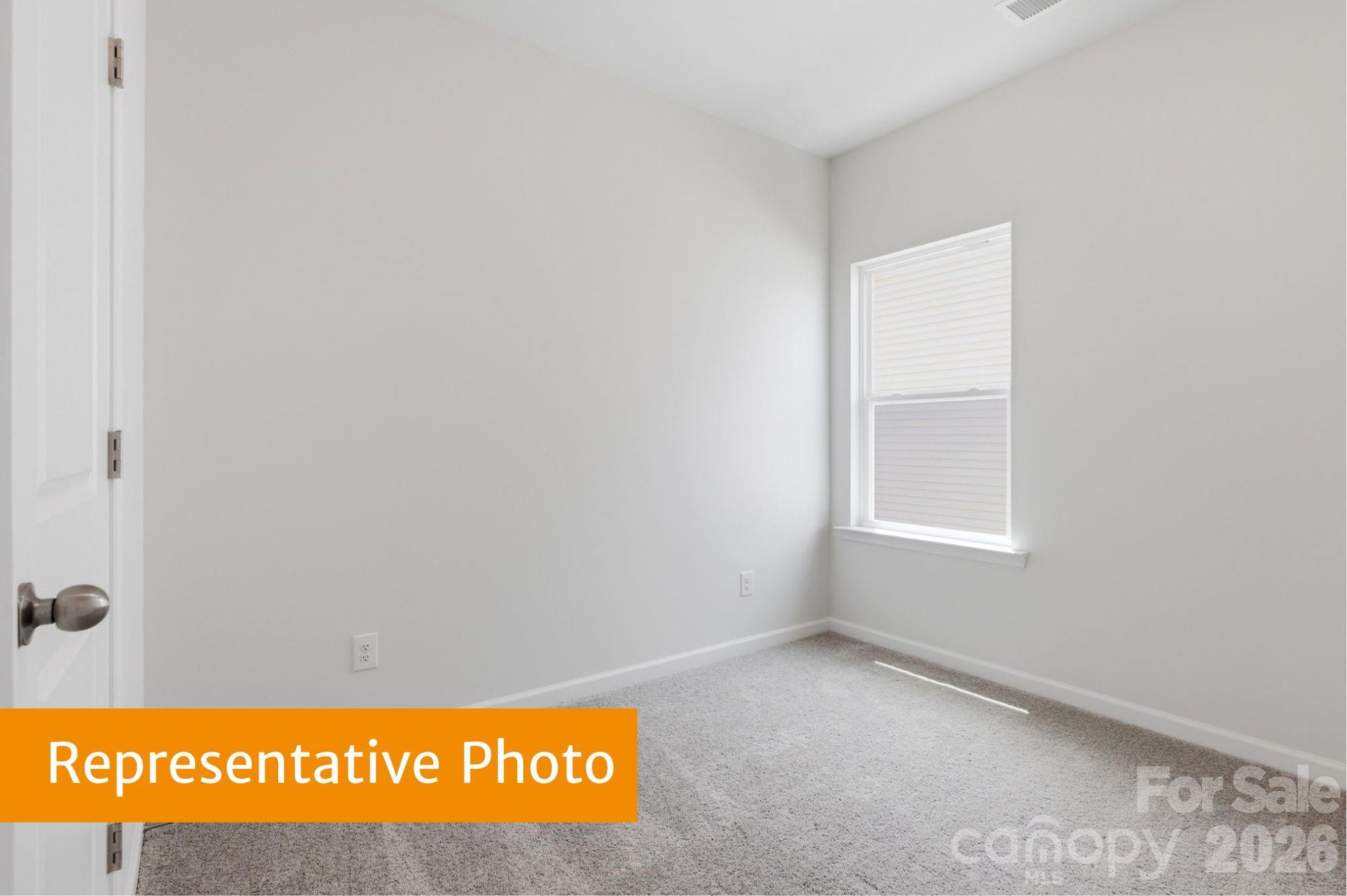 908 Rowe Crossing Drive — Newton