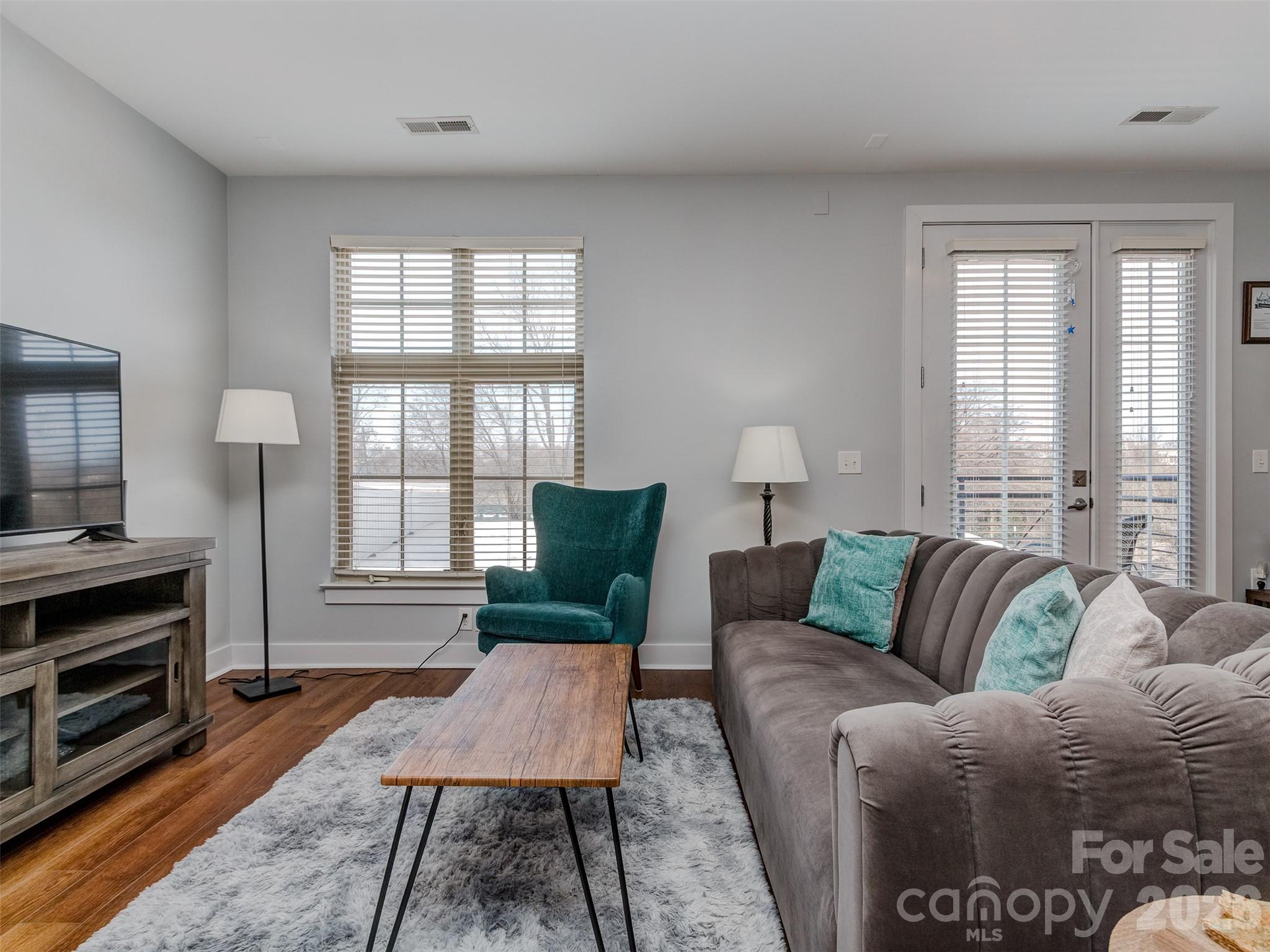 1101 W 1st Street #211 — Charlotte