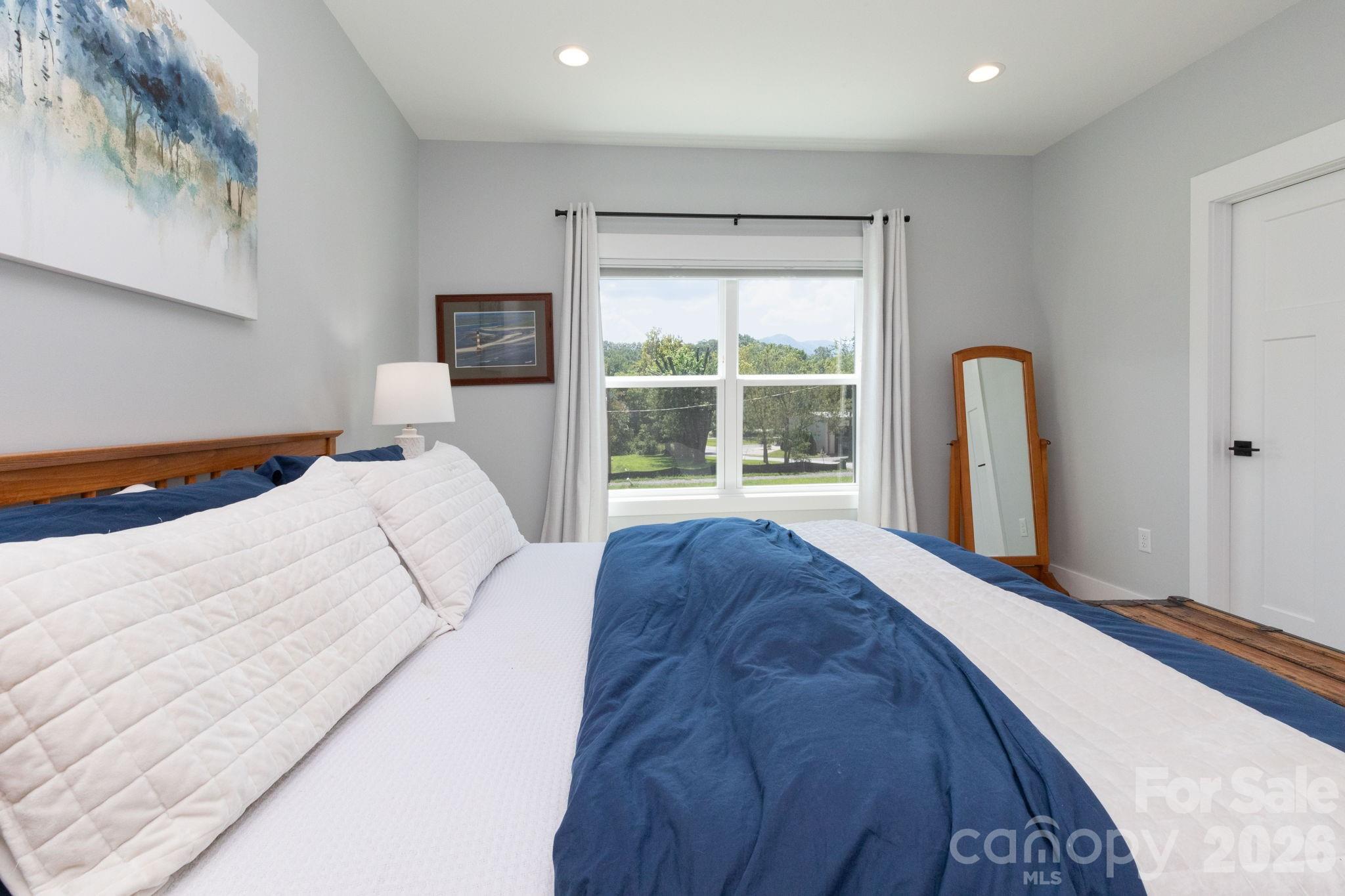 206 Padgettown Road — Black Mountain