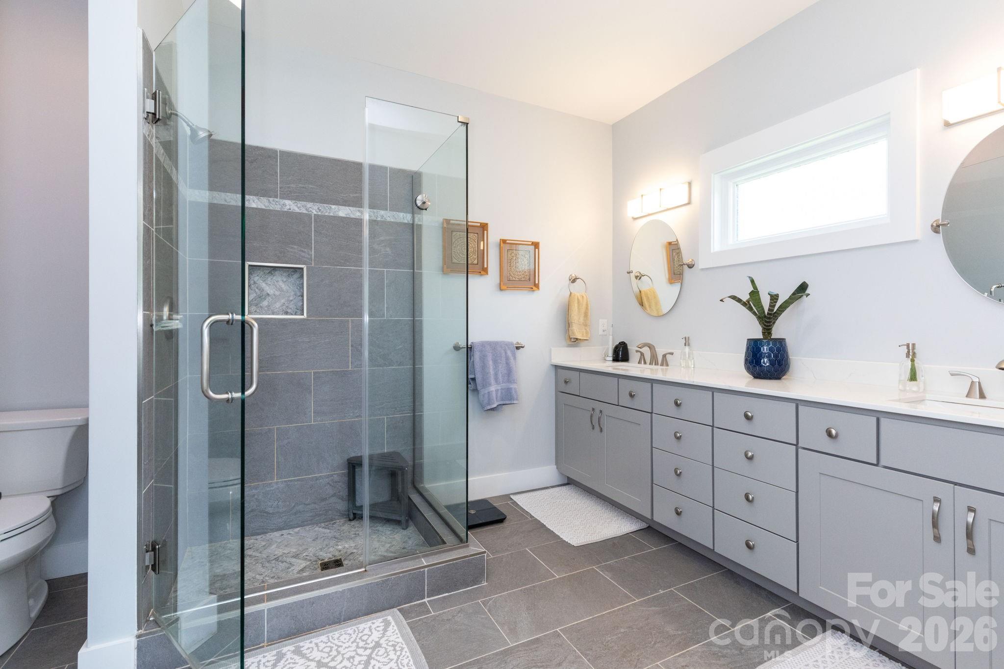 206 Padgettown Road — Black Mountain