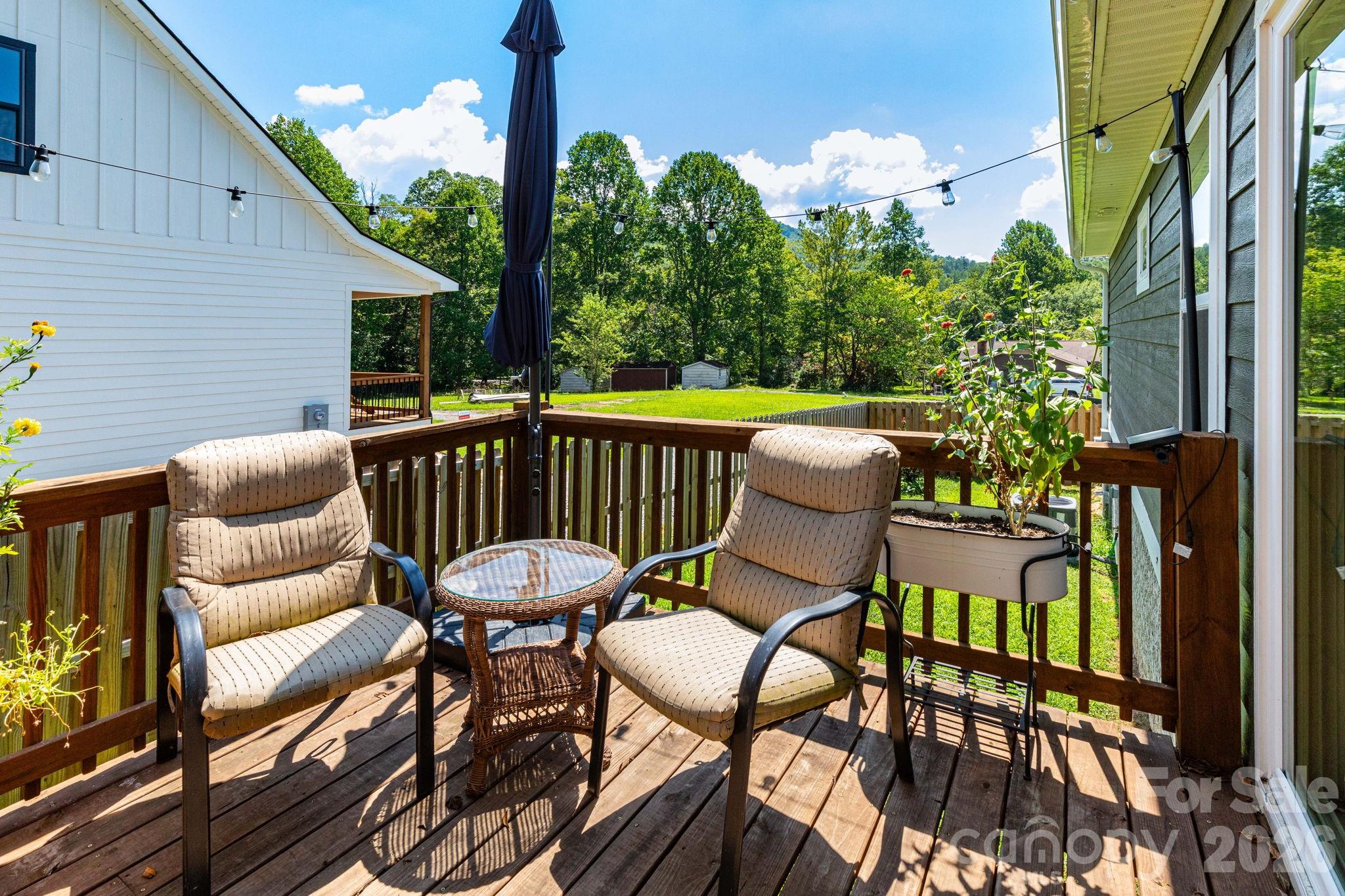 206 Padgettown Road — Black Mountain