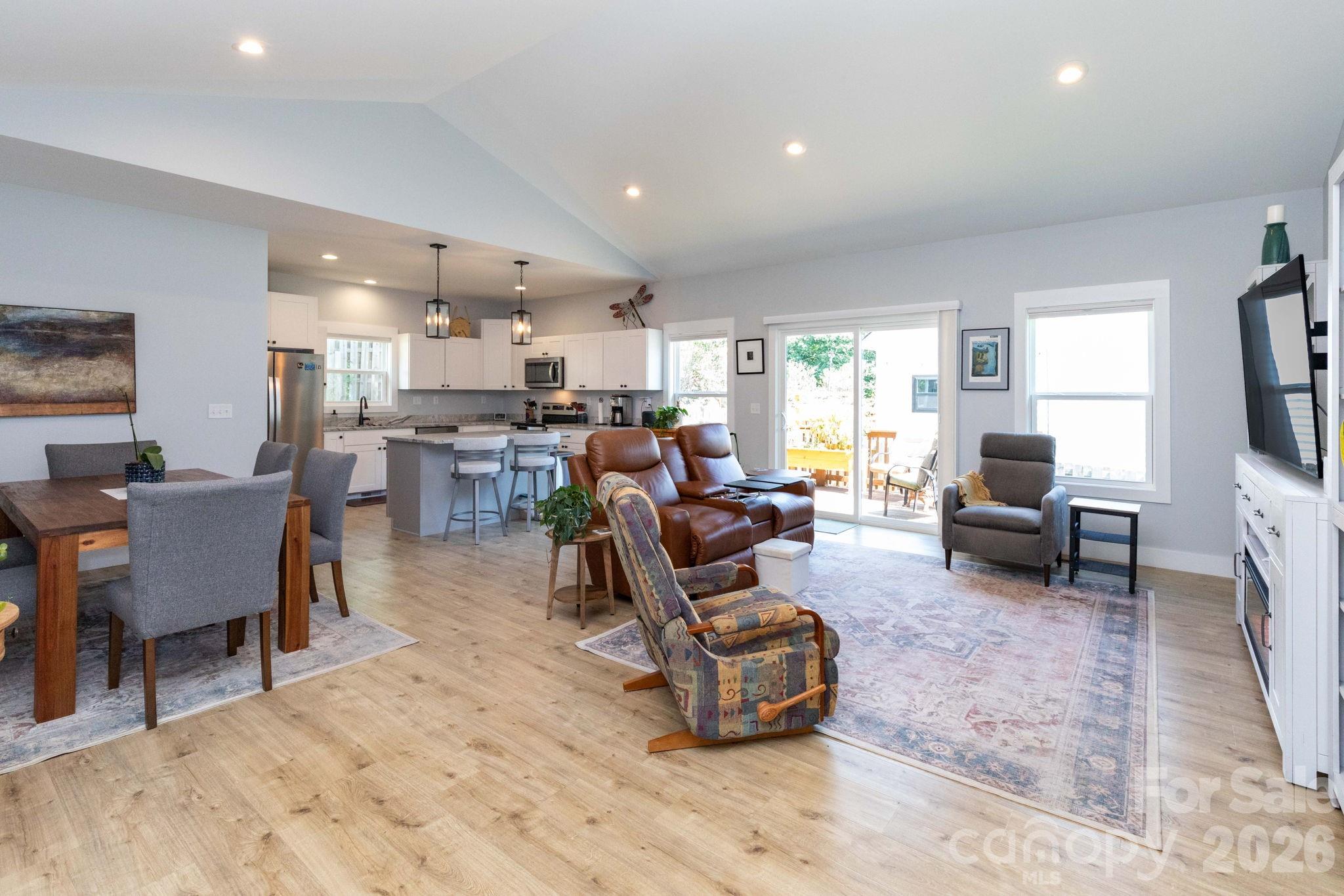 206 Padgettown Road — Black Mountain