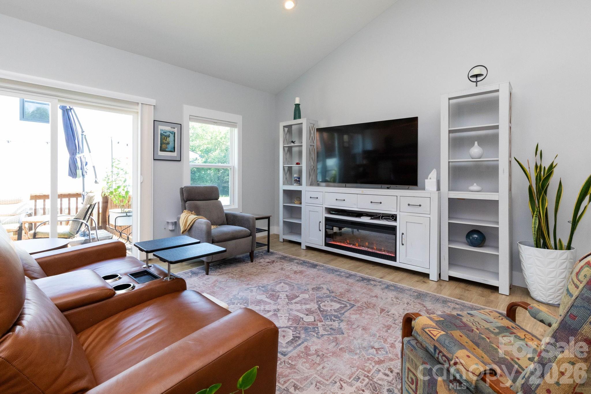 206 Padgettown Road — Black Mountain