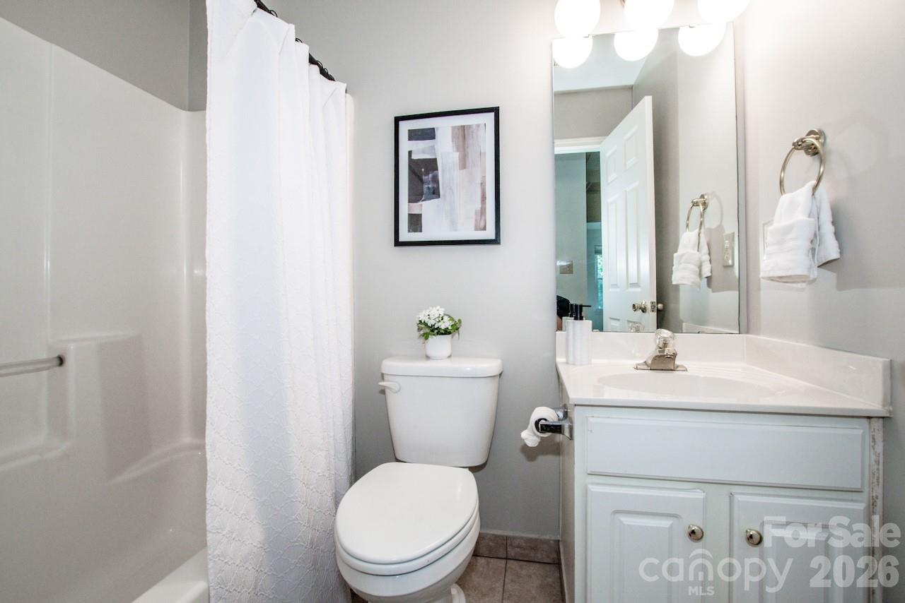7605 Wynstone Ridge Circle — Huntersville