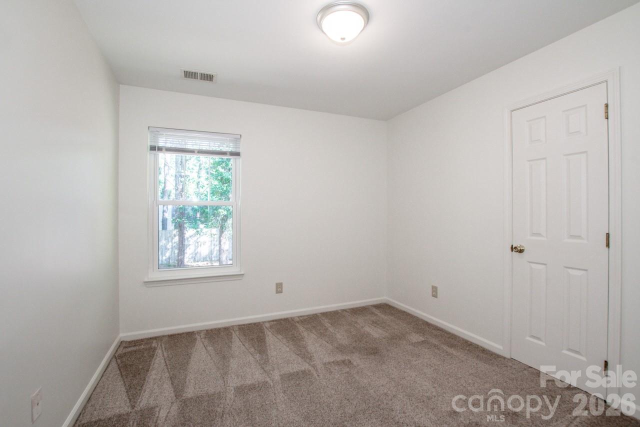 7605 Wynstone Ridge Circle — Huntersville