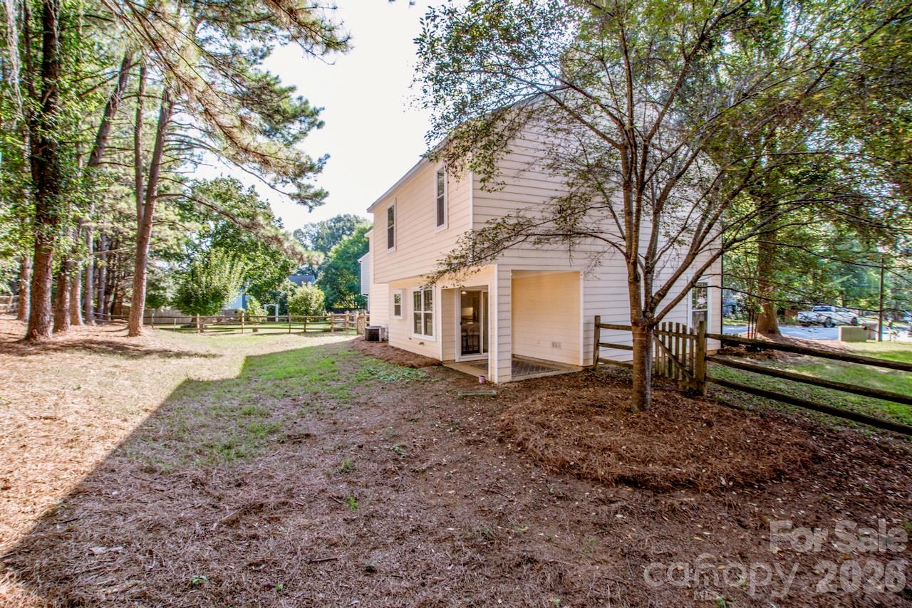 7605 Wynstone Ridge Circle — Huntersville