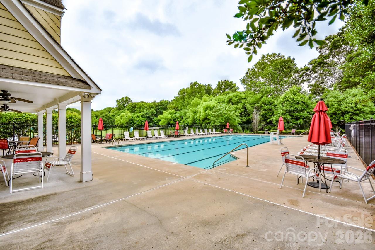 7605 Wynstone Ridge Circle — Huntersville