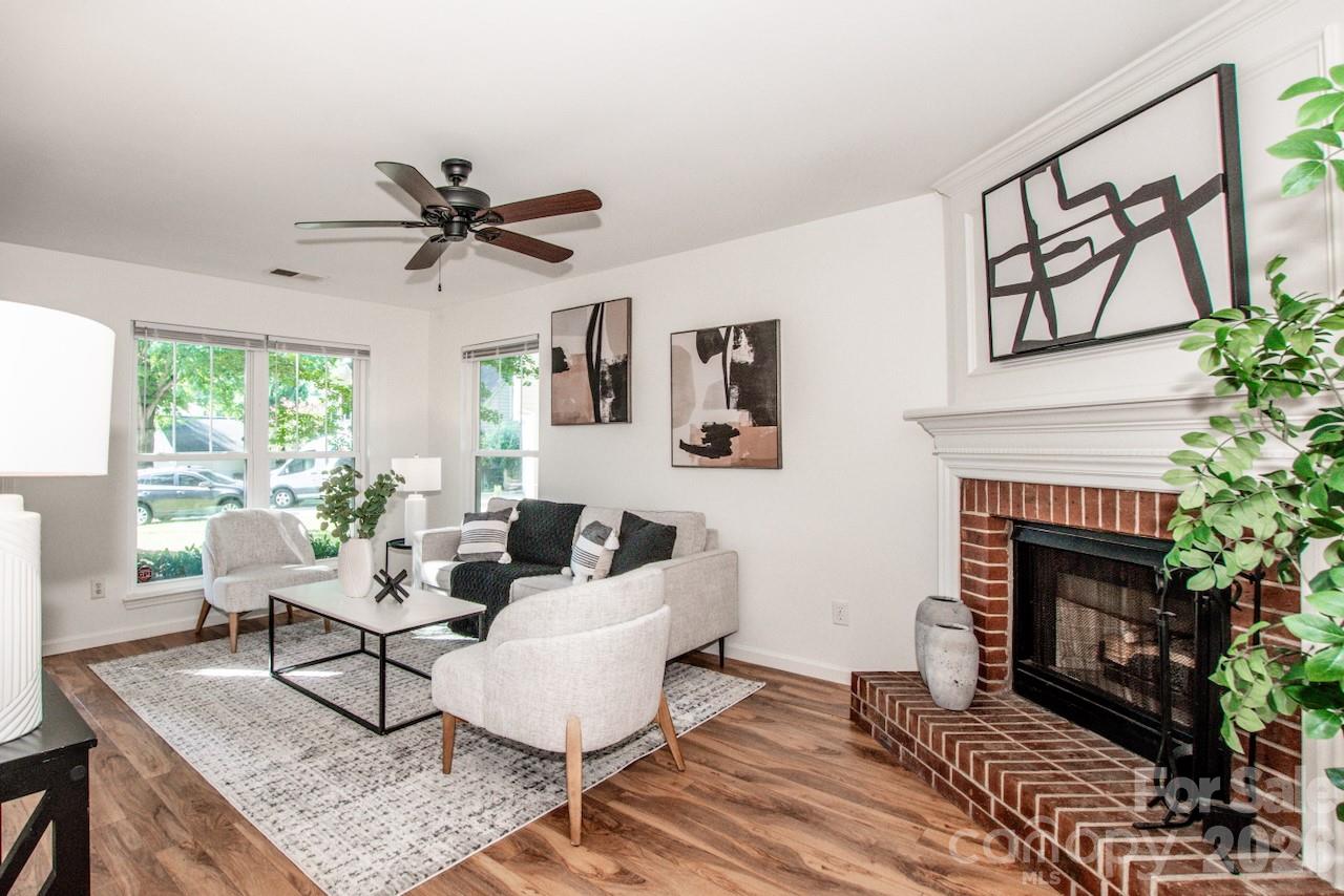 7605 Wynstone Ridge Circle — Huntersville