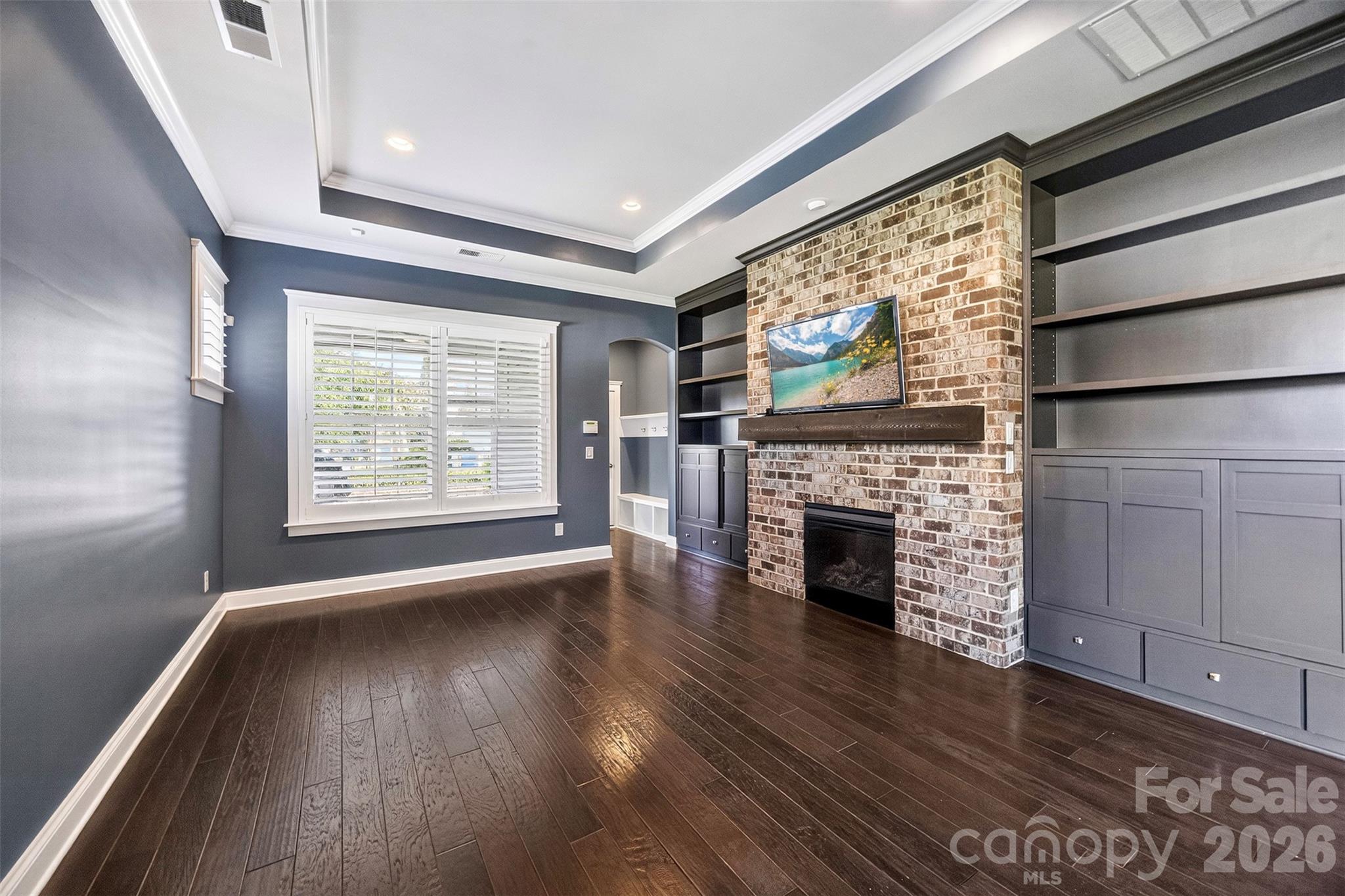 4245 Courtly Lane — Belmont