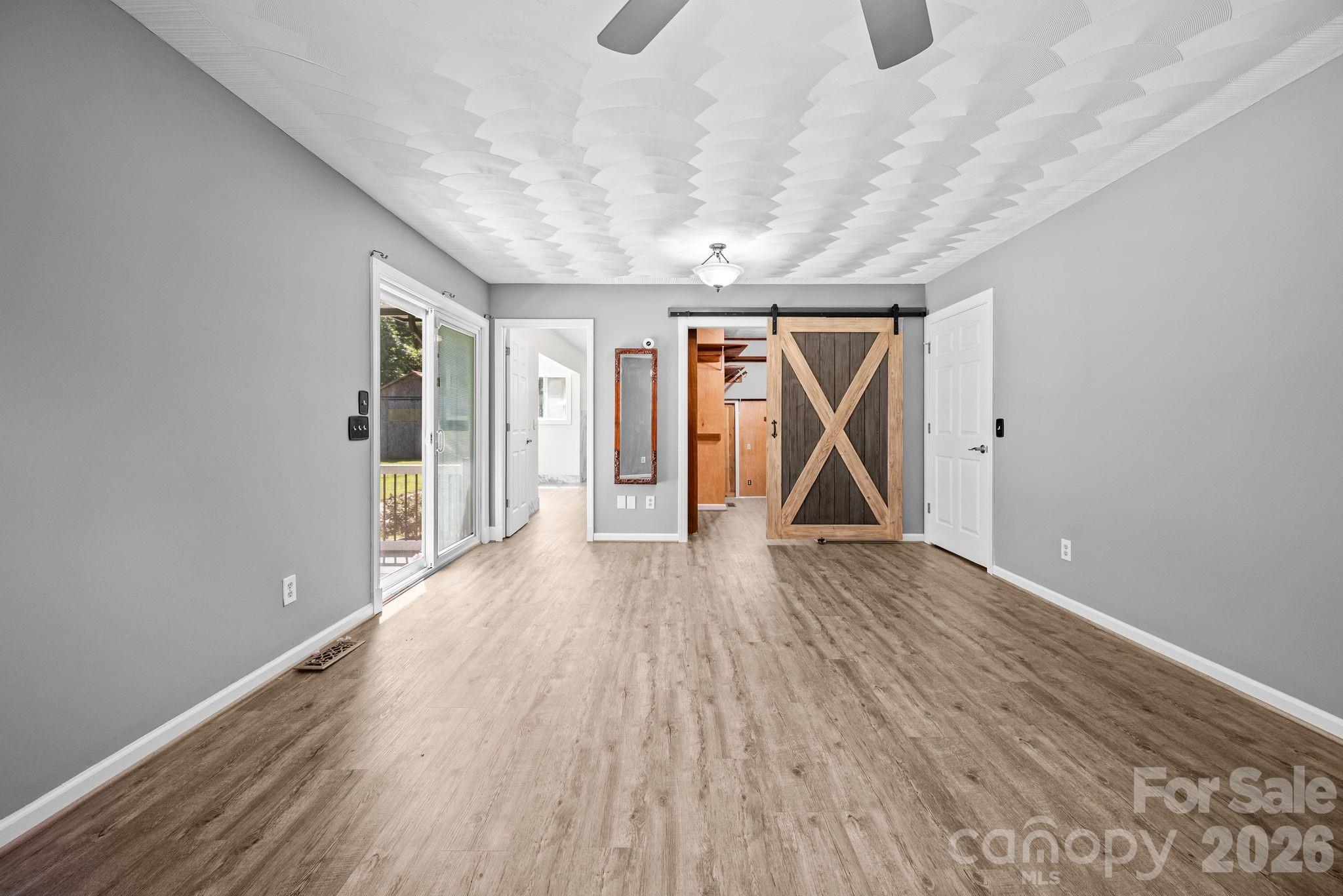 949 Dav Road — Hays