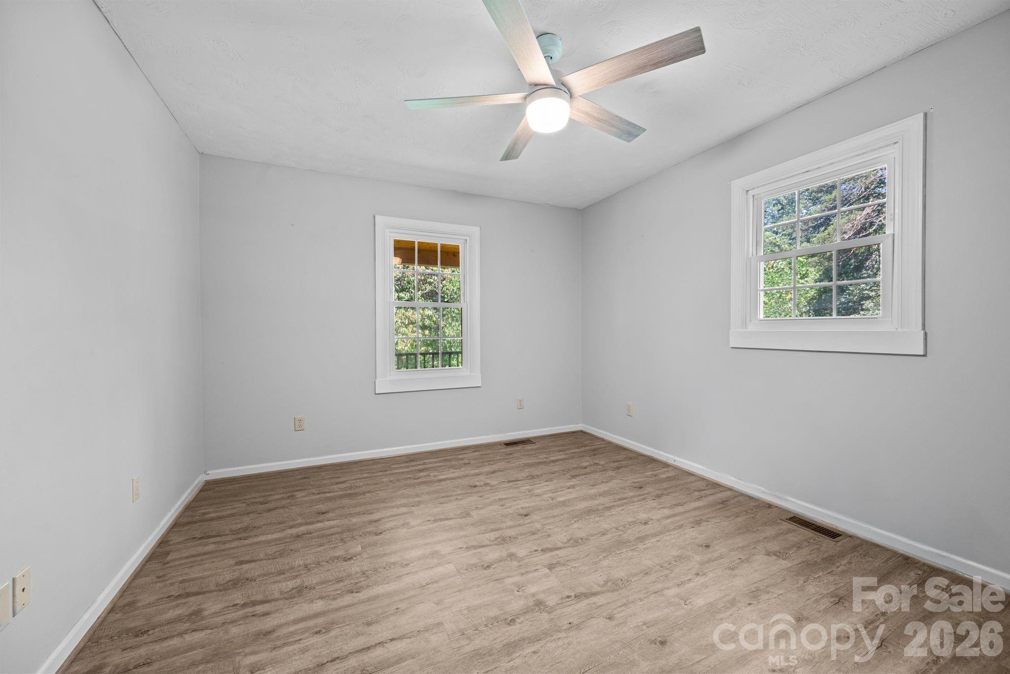 949 Dav Road — Hays