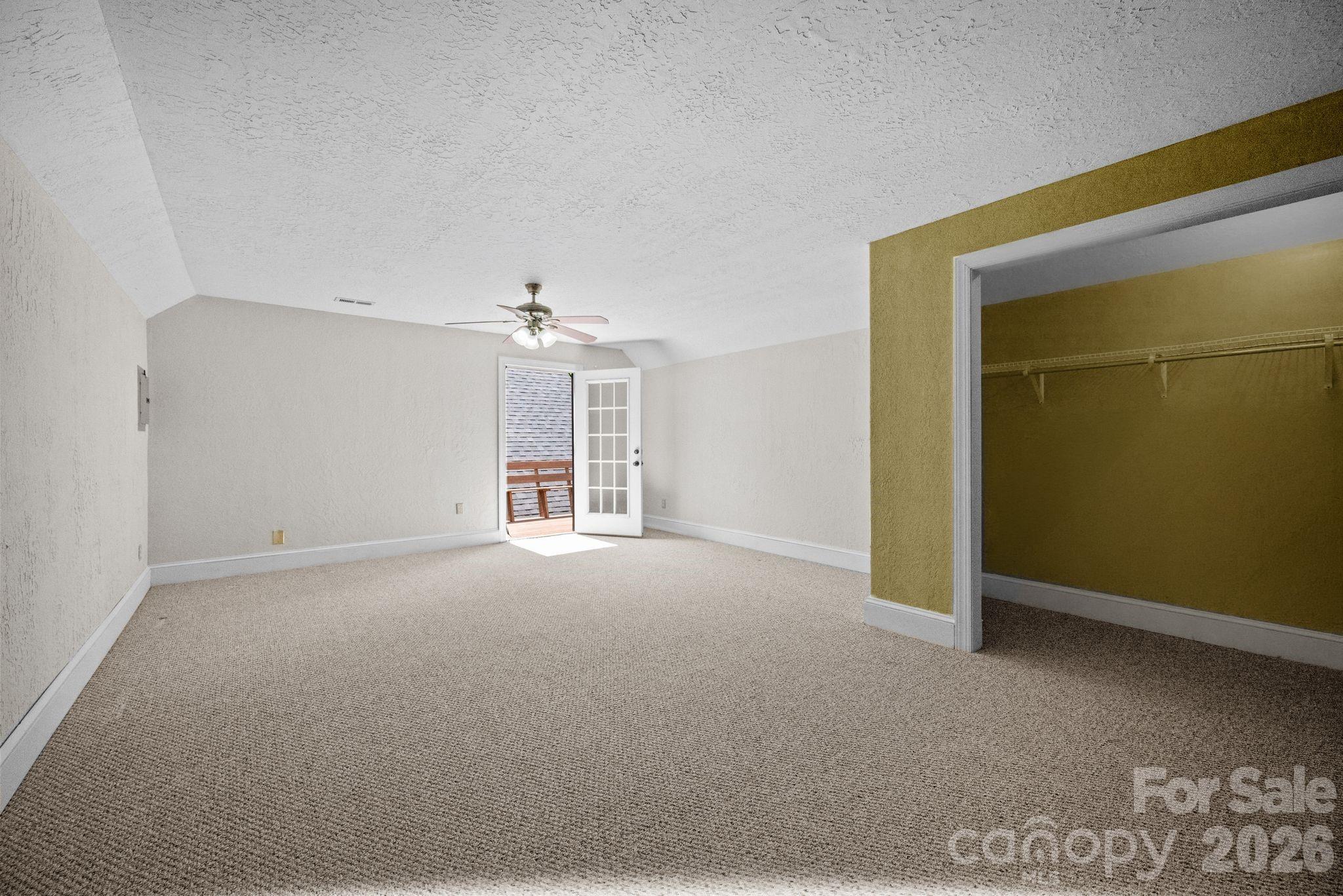 949 Dav Road — Hays