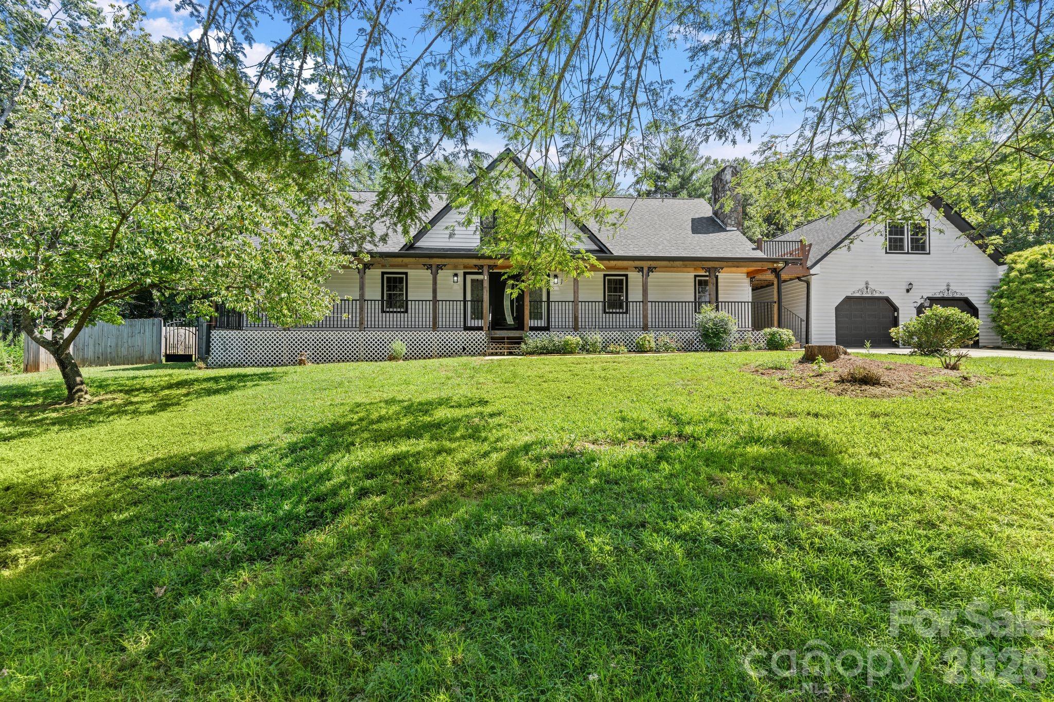 949 Dav Road — Hays