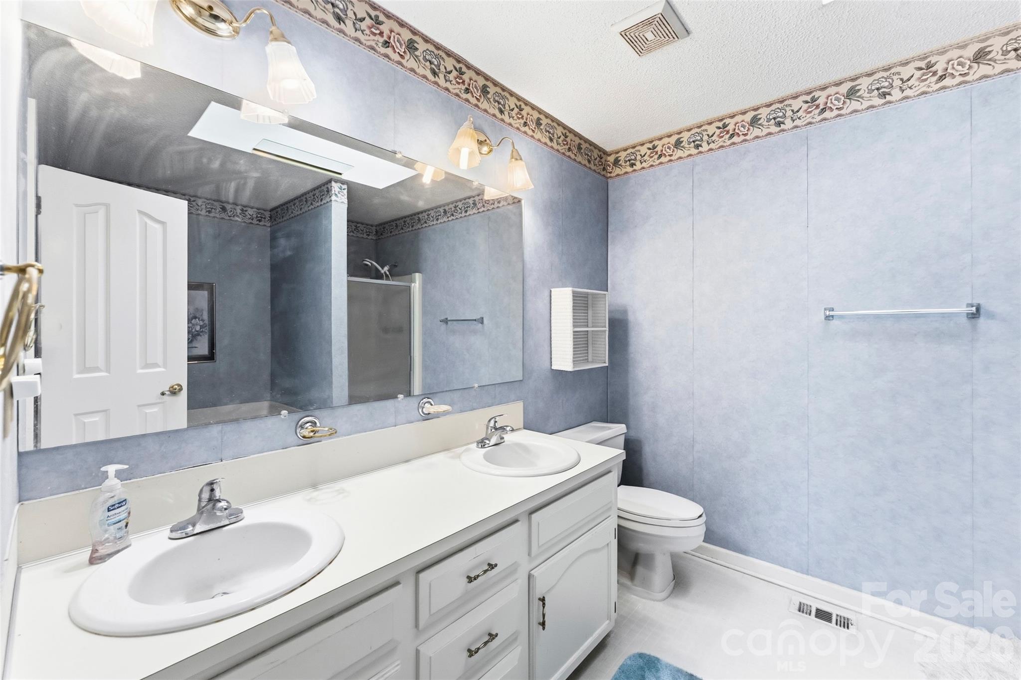 108 Shade Tree Court — Gastonia