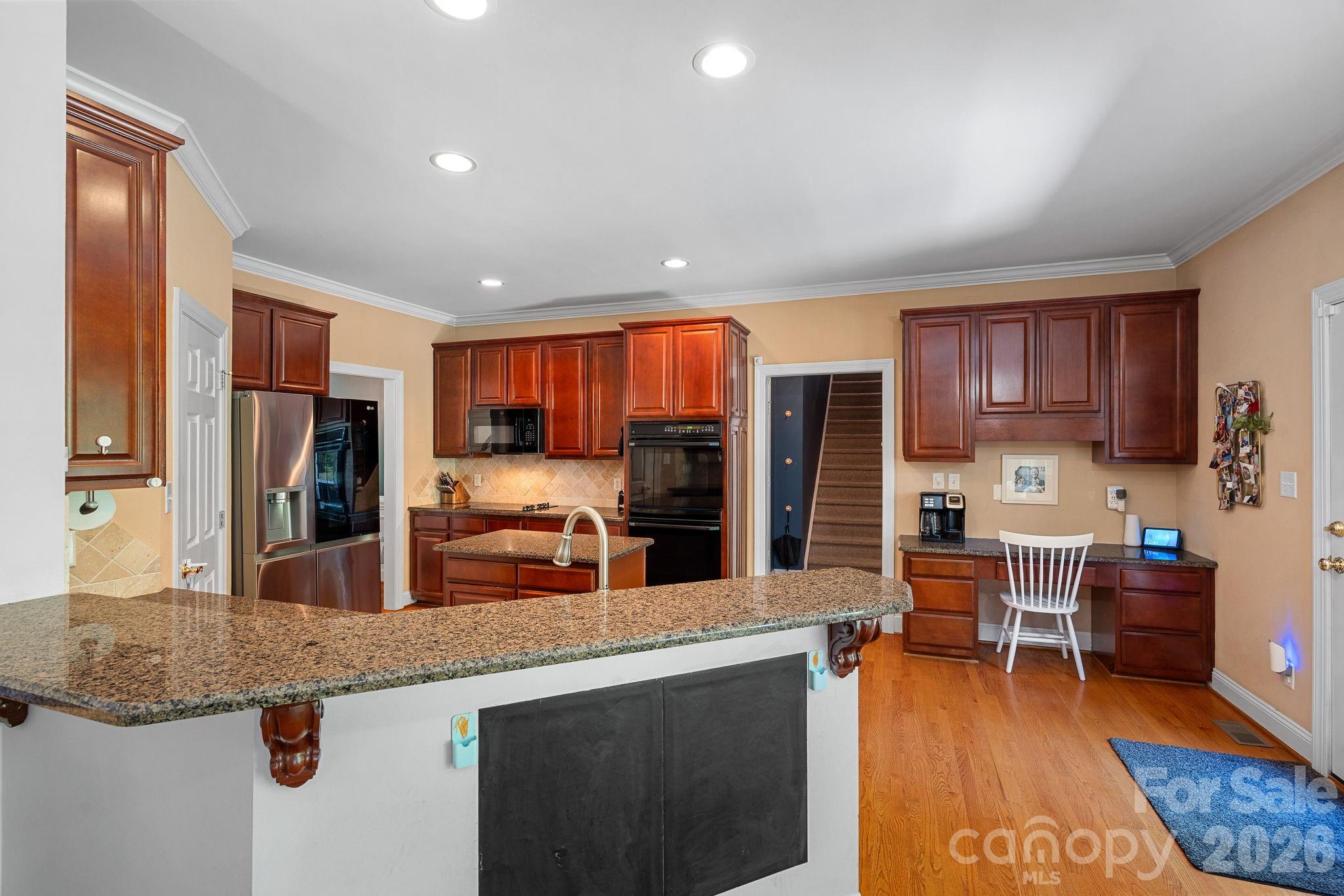2401 Flagstick Drive — Matthews