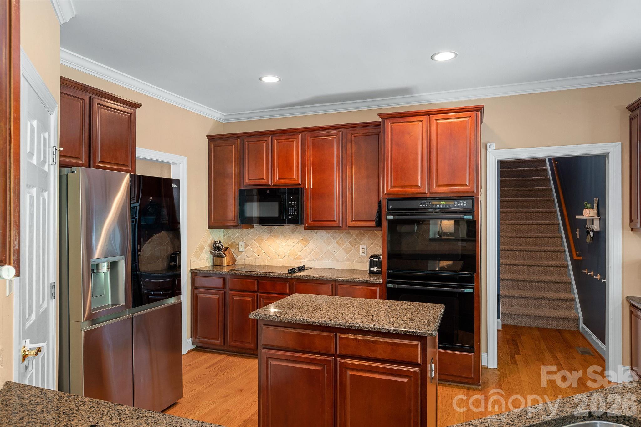 2401 Flagstick Drive — Matthews