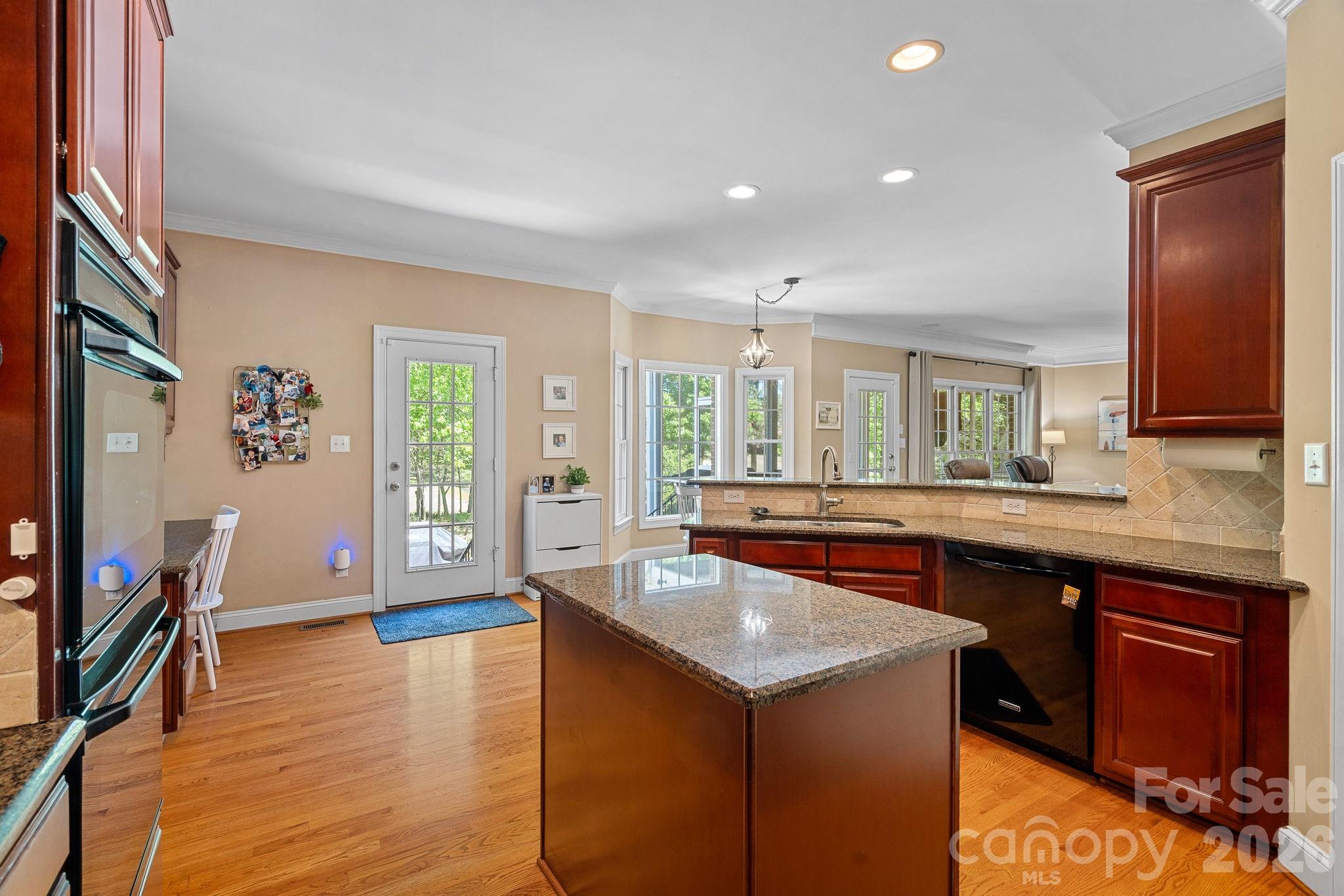 2401 Flagstick Drive — Matthews