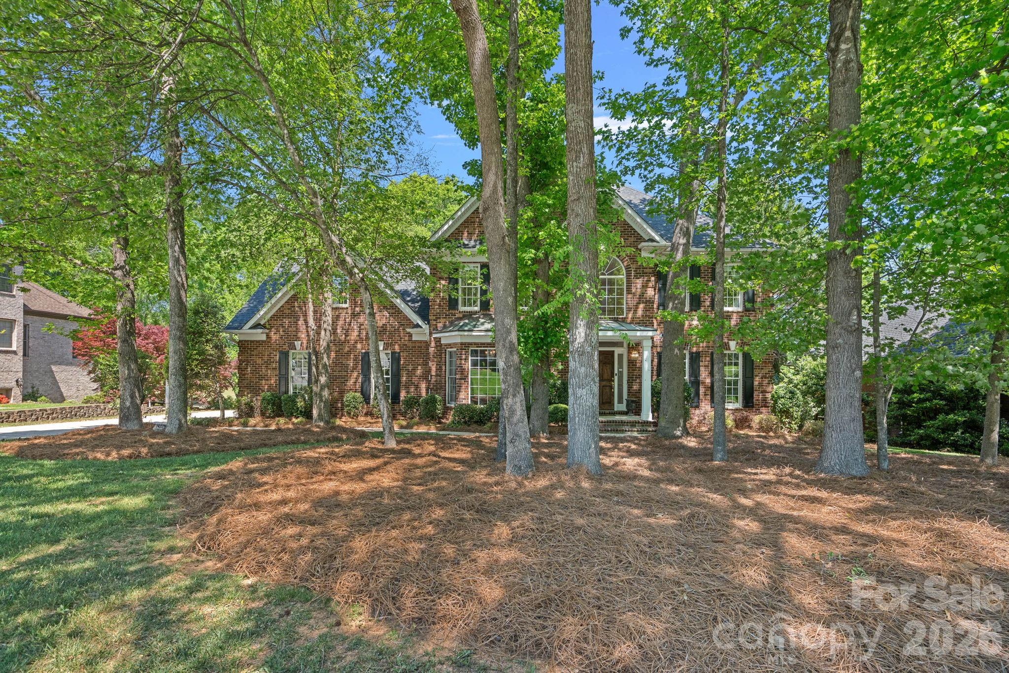 2401 Flagstick Drive — Matthews