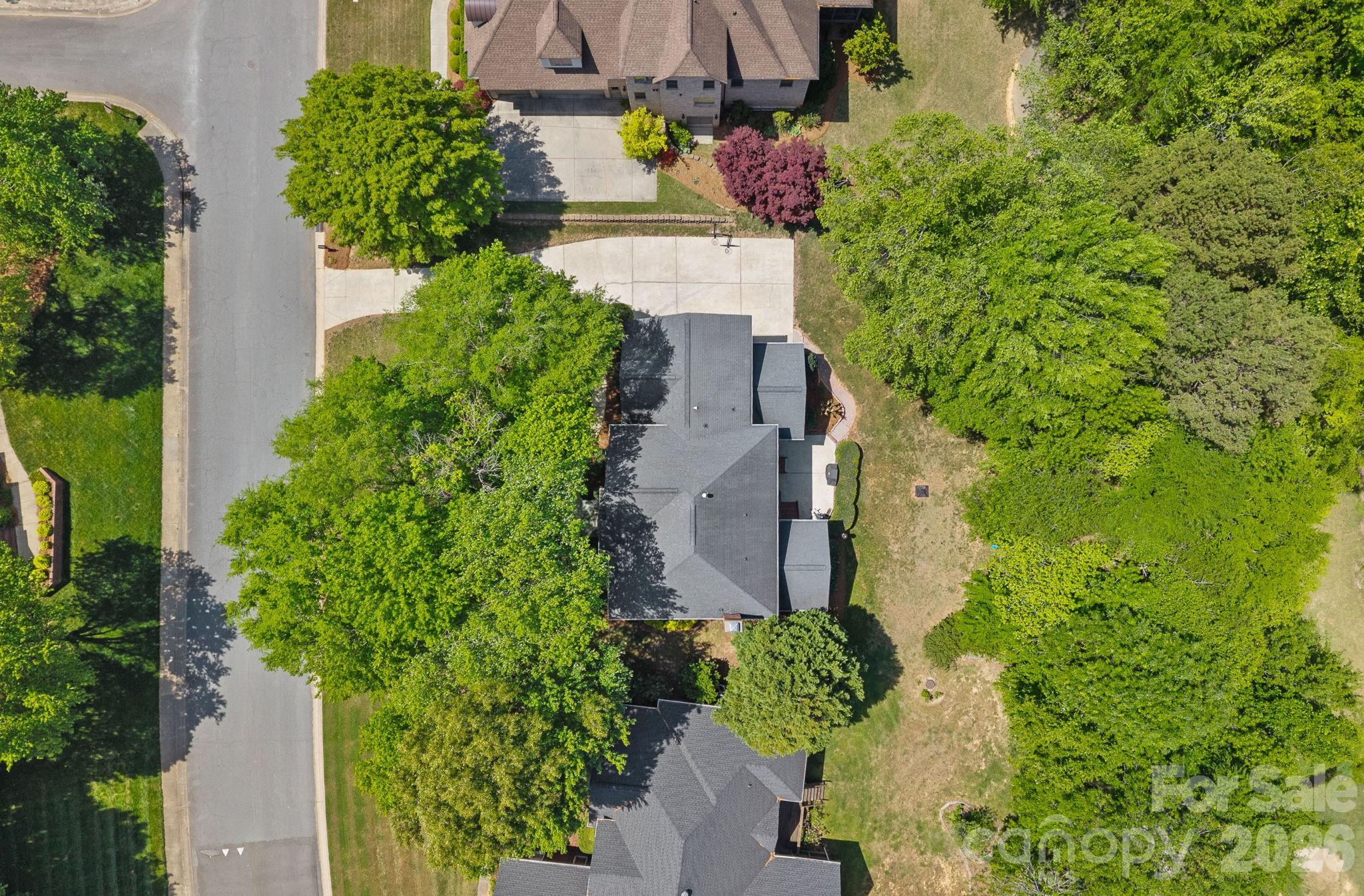 2401 Flagstick Drive — Matthews