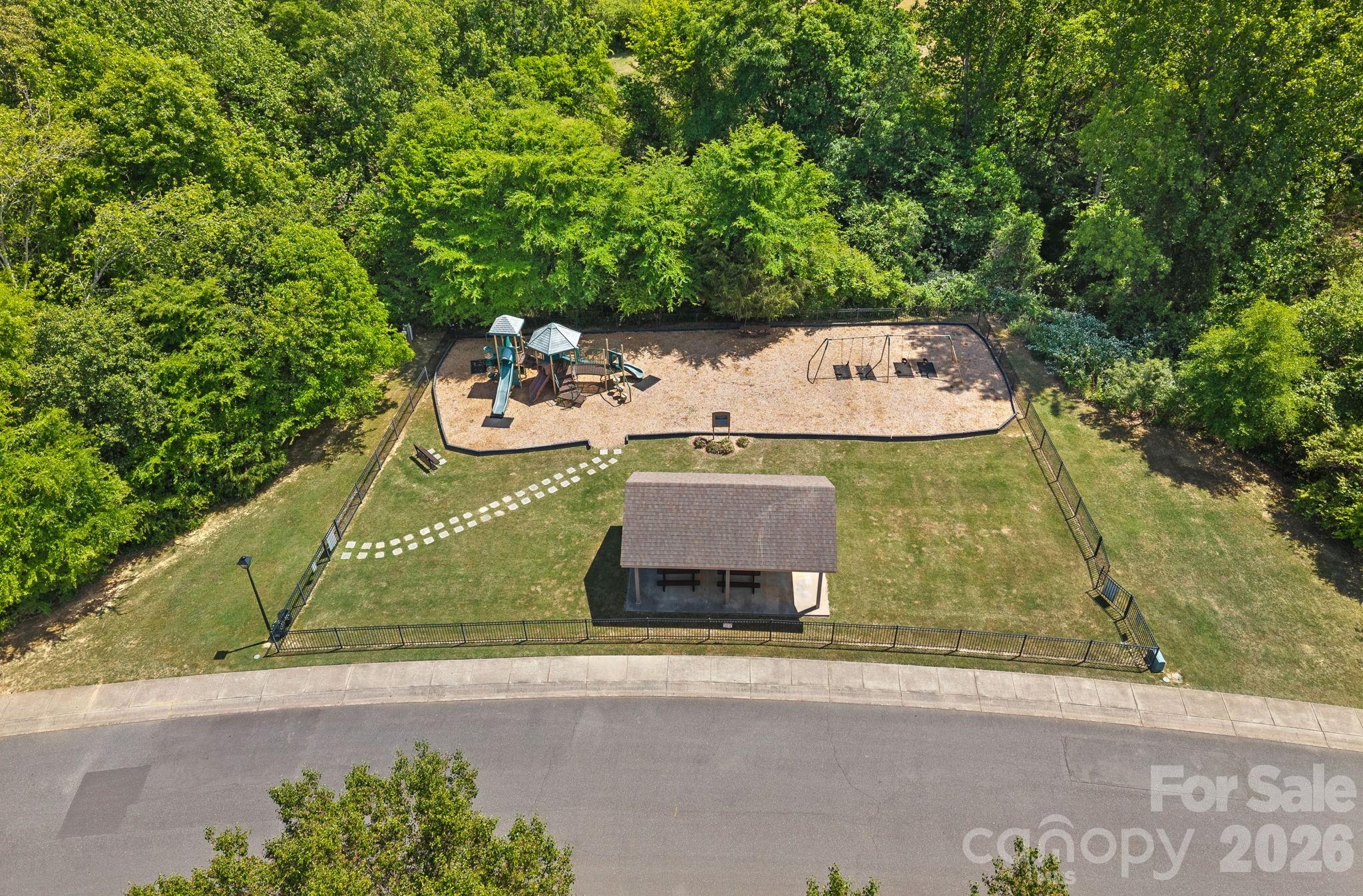2401 Flagstick Drive — Matthews