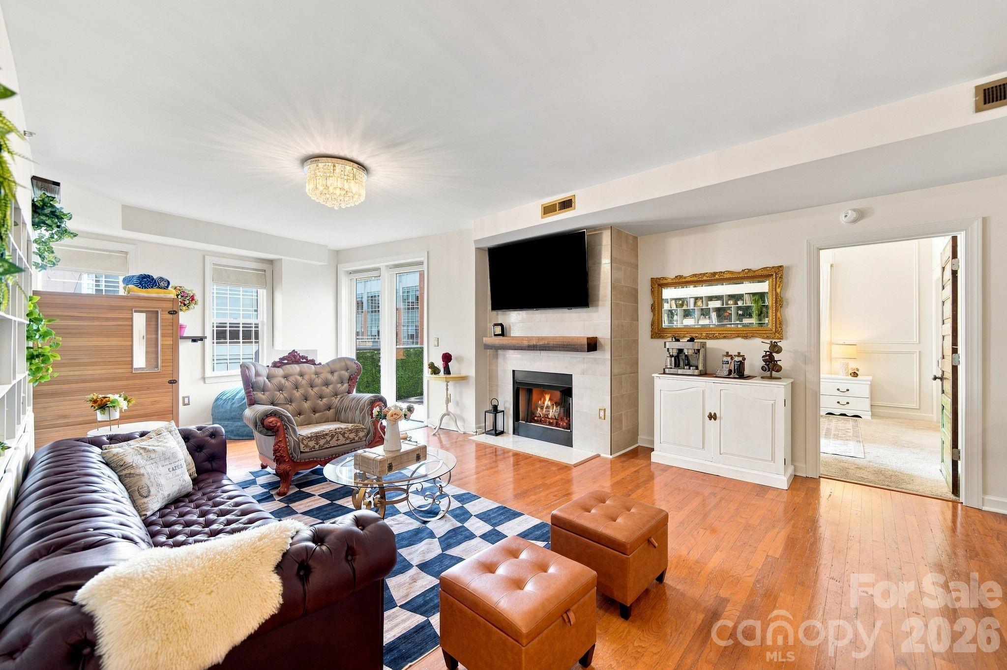718 W Trade Street #808 — Charlotte