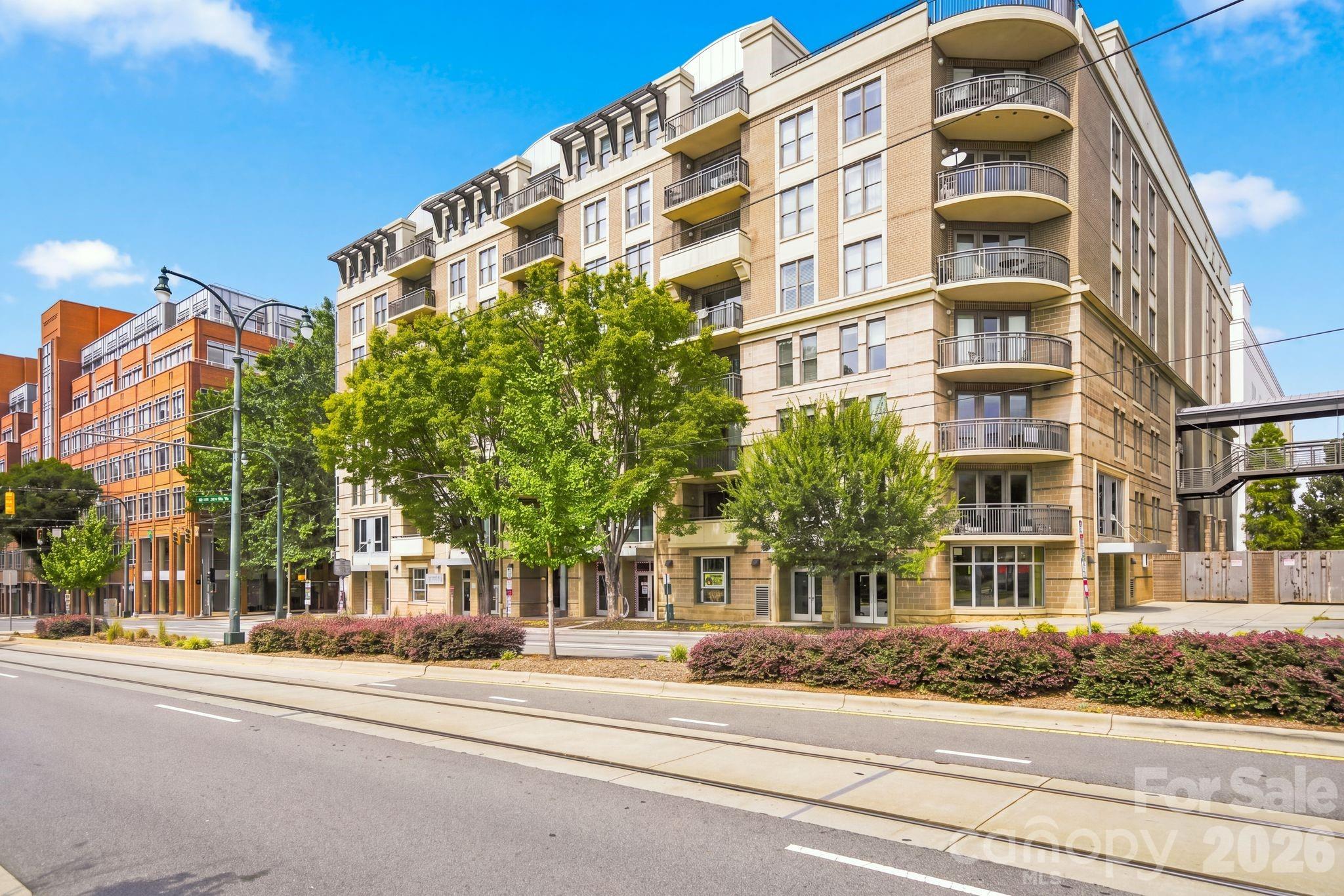 718 W Trade Street #808 — Charlotte