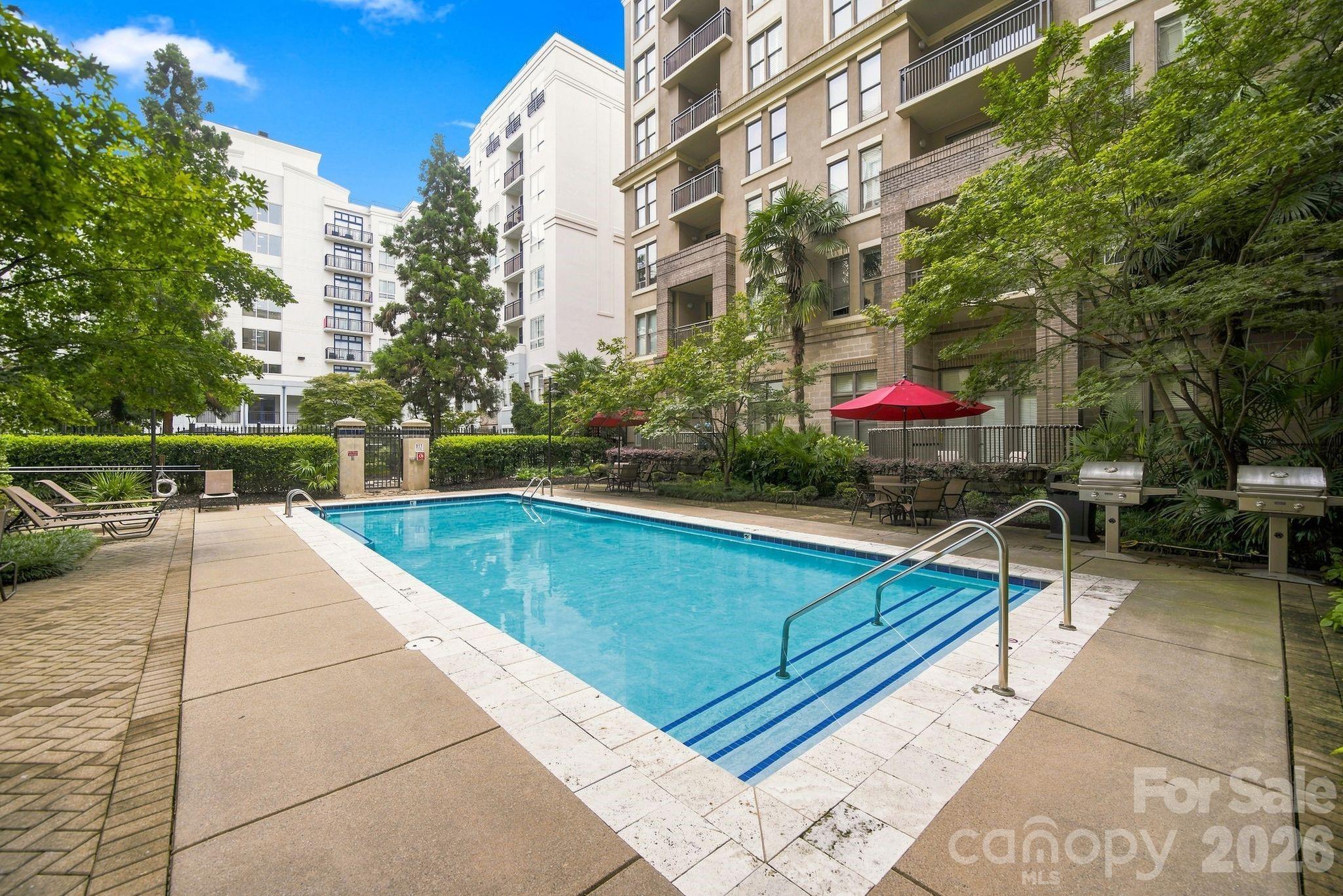 718 W Trade Street #808 — Charlotte