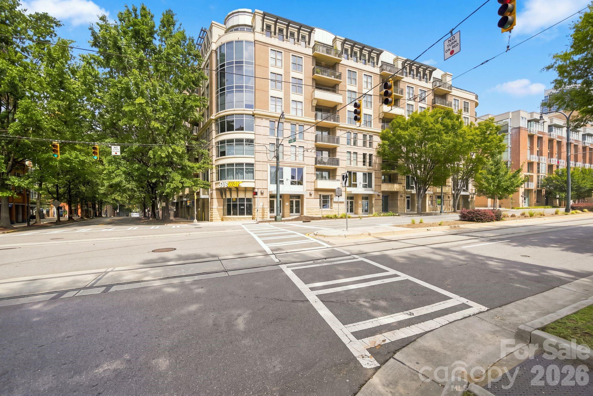 718 W Trade Street #808 — Charlotte