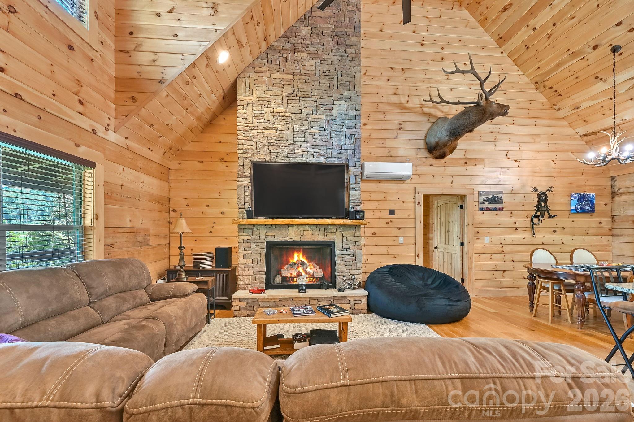 1140 Caney Fork Road — Marshall