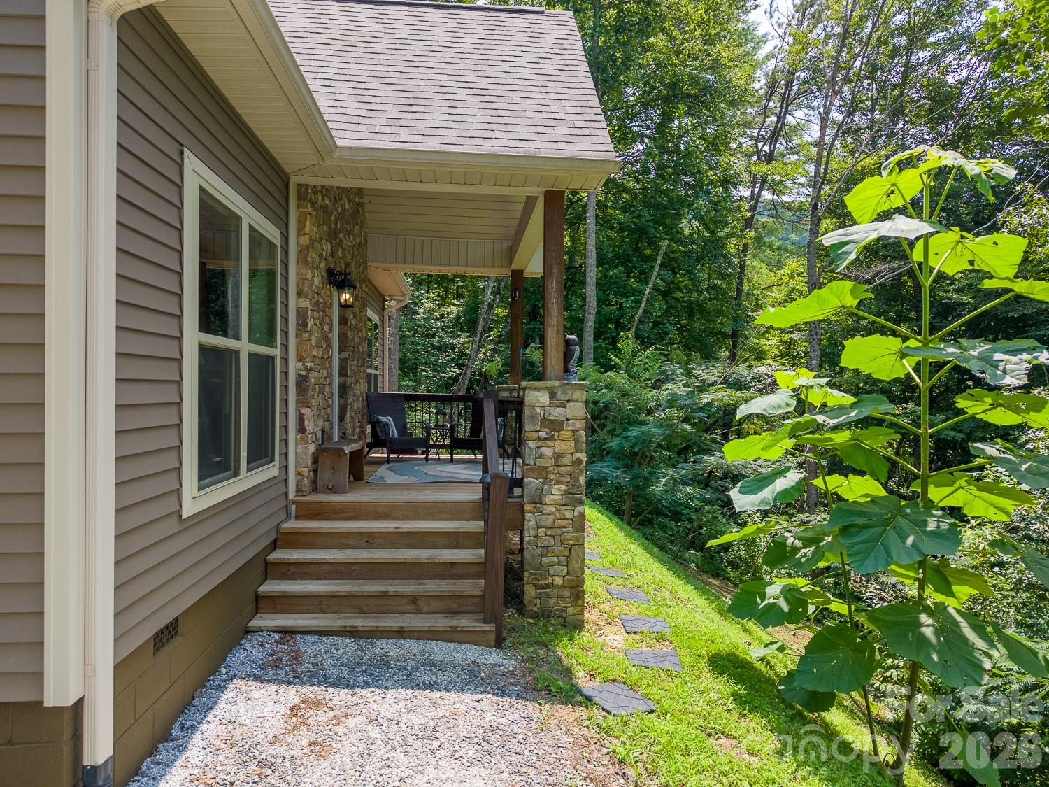 13 Cullsiah Cove Road — Robbinsville