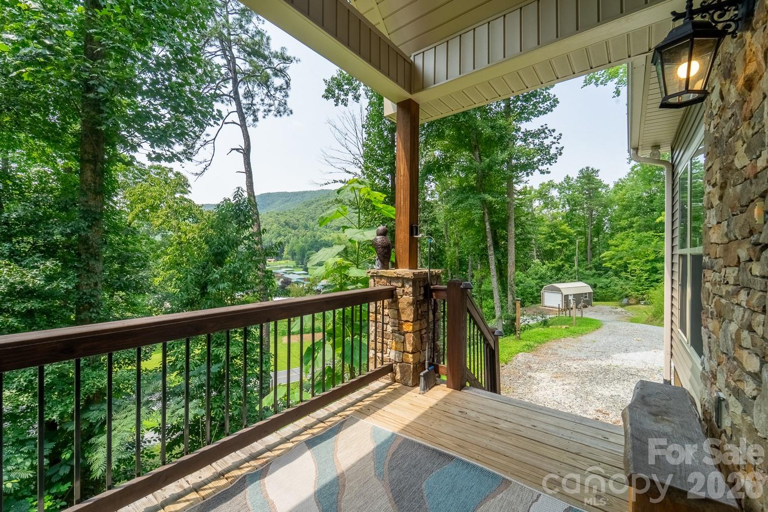 13 Cullsiah Cove Road — Robbinsville