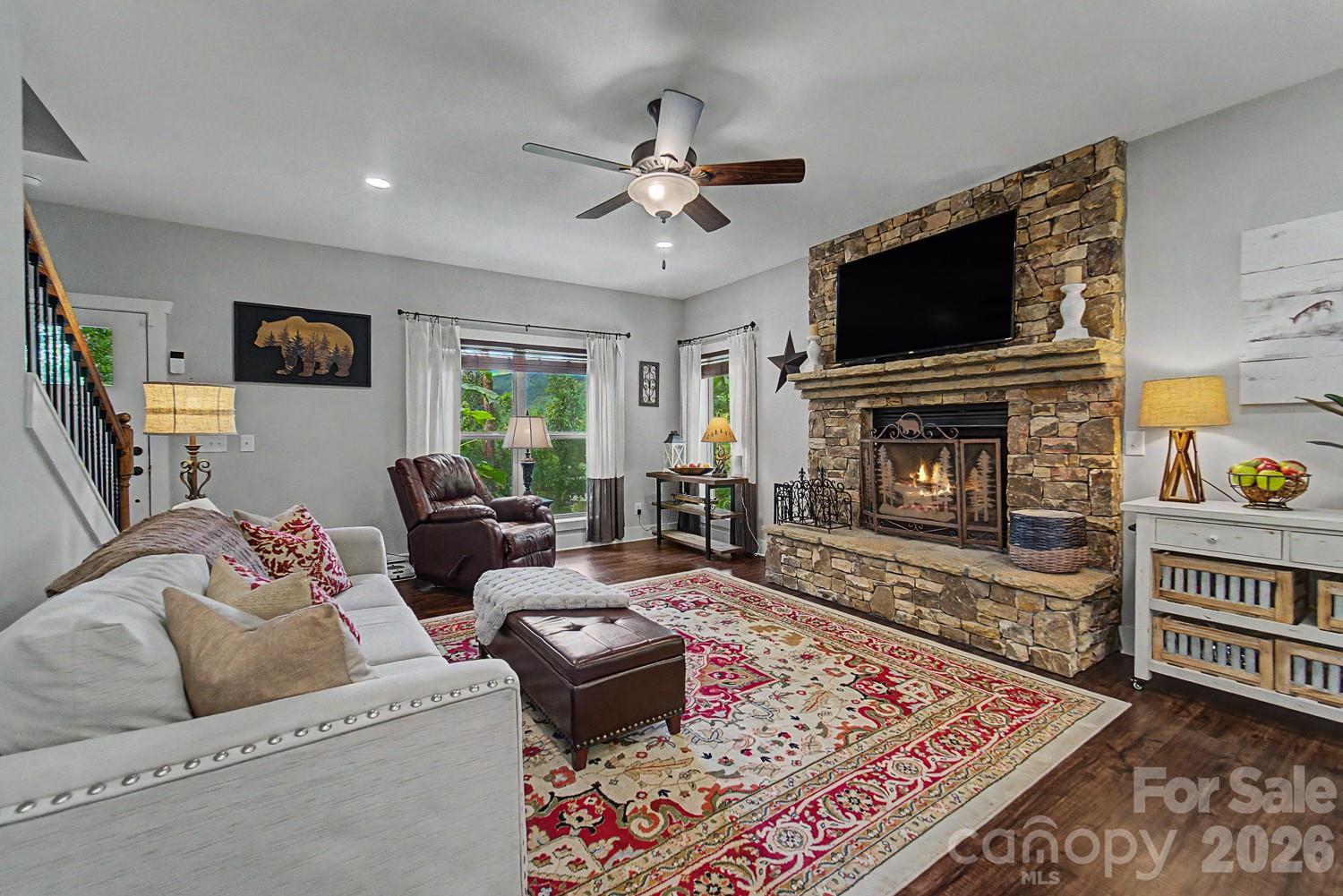 13 Cullsiah Cove Road — Robbinsville